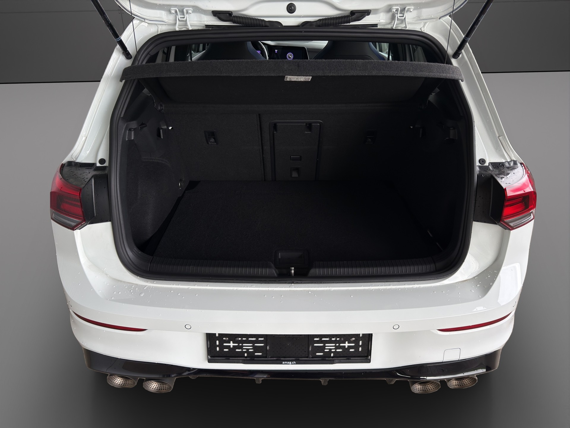 VW Golf 2.0 TSI R DSG 4Motion R Performance-image-3