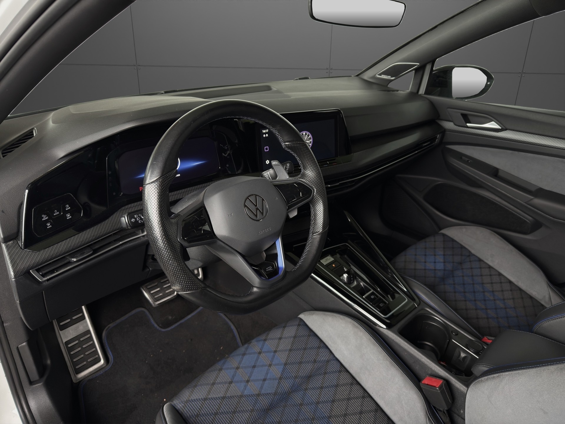 VW Golf 2.0 TSI R DSG 4Motion R Performance-image-7
