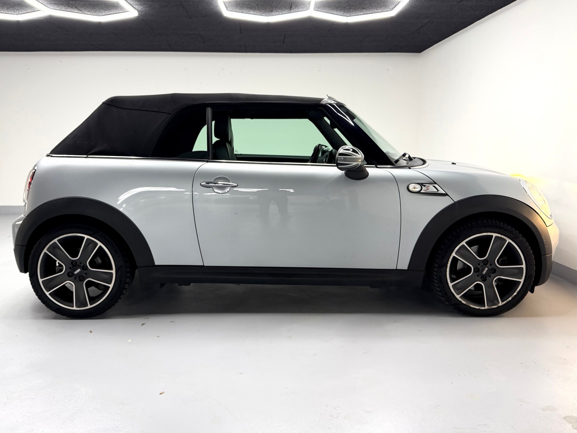 MINI Cooper S Cabriolet Steptronic-image-3