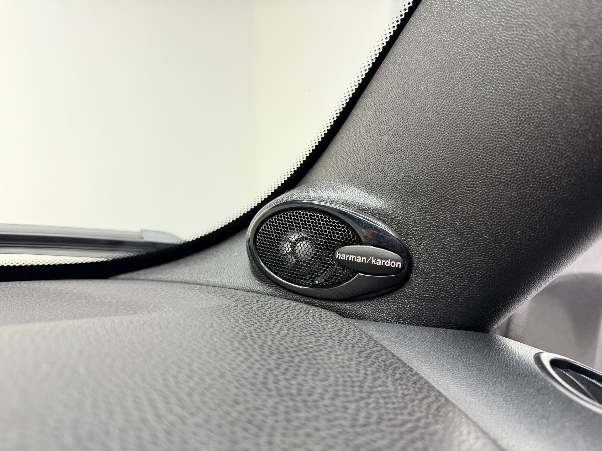 MINI Cooper S Cabriolet Steptronic-image-17