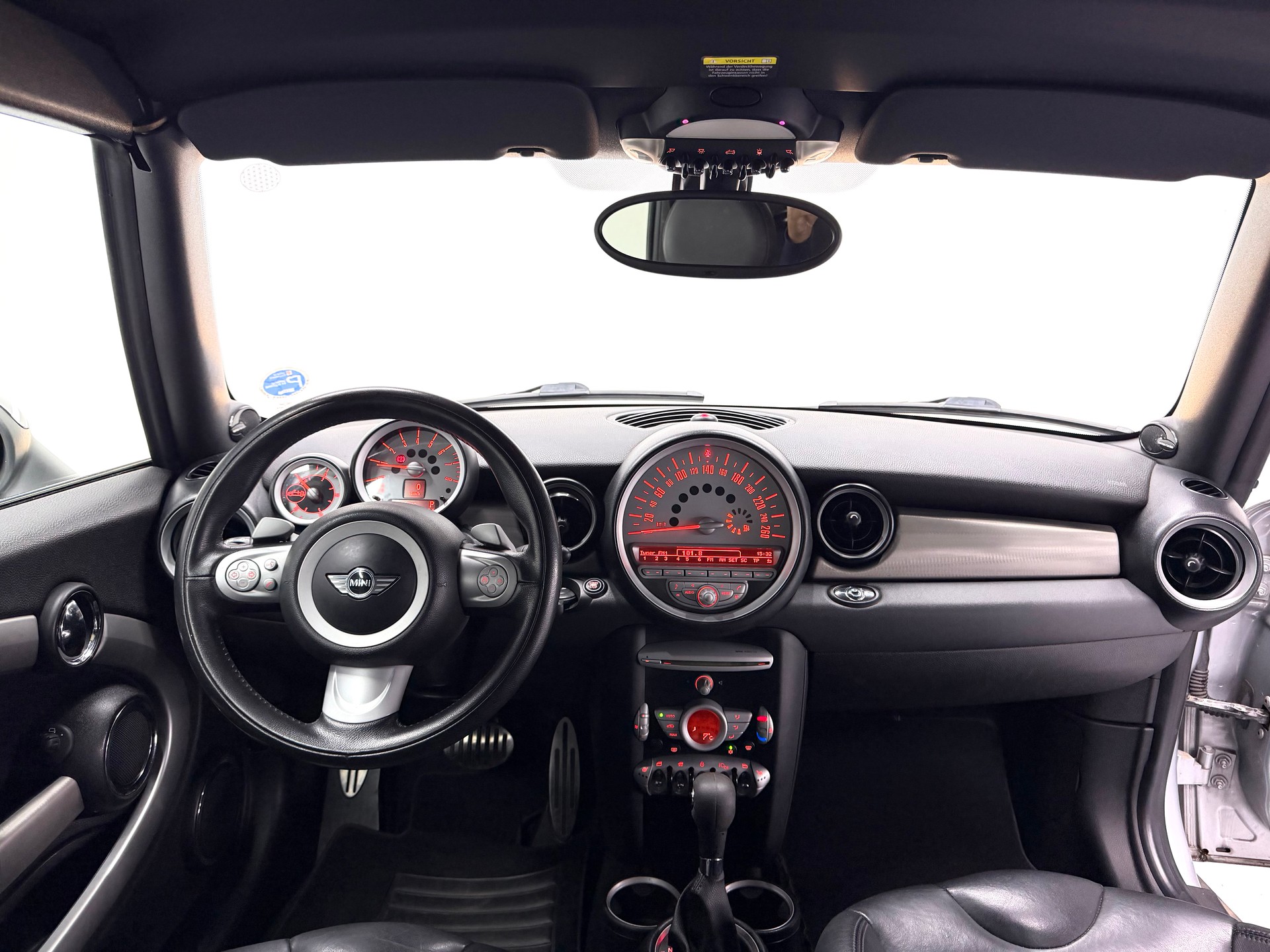 MINI Cooper S Cabriolet Steptronic-image-9