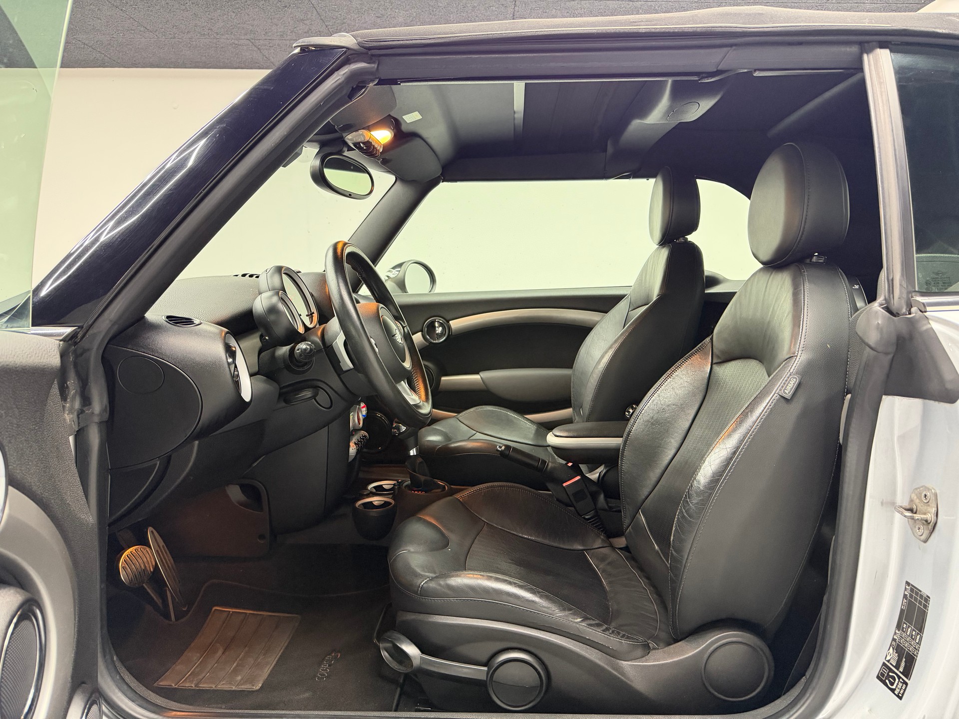 MINI Cooper S Cabriolet Steptronic-image-7