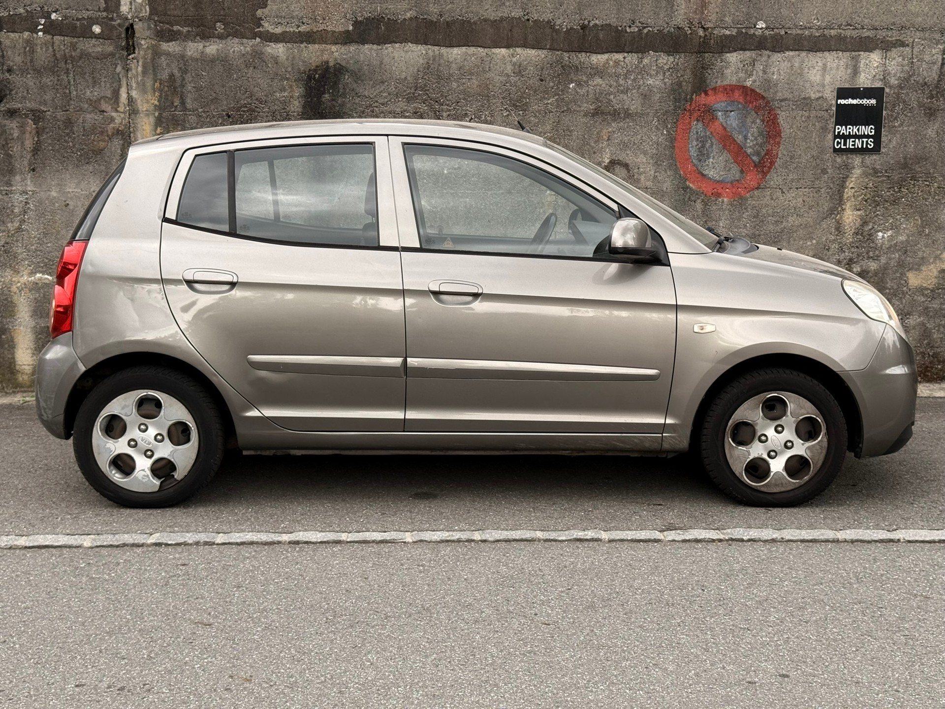 KIA Picanto 1.1 Style-image-7