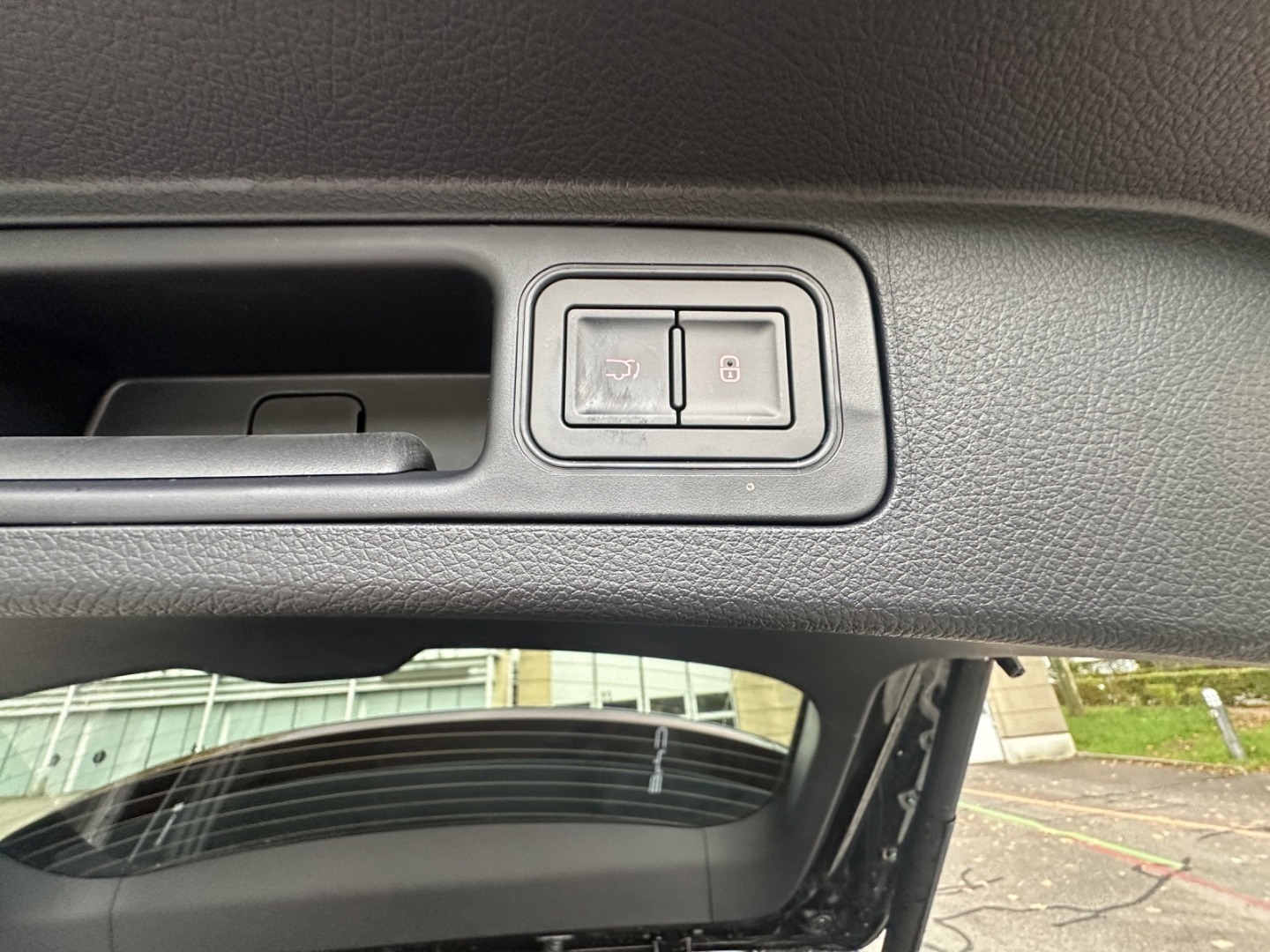 BYD Seal U DM-i Design AWD-image-10