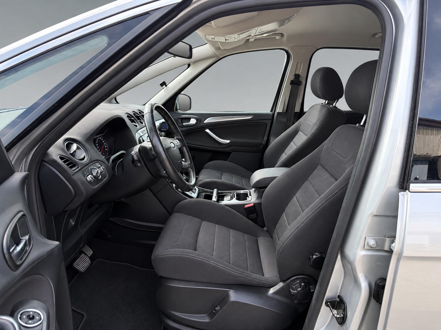 FORD S-Max 2.0 SCTi TitaniumS PowerShift *7-Sitzer*AB SERVICE*-image-8