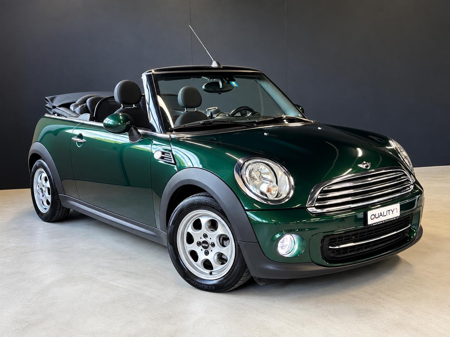 MINI Cooper Cabriolet Steptronic-image-3