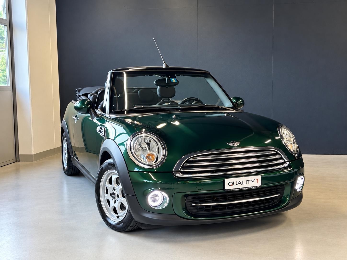 MINI Cooper Cabriolet Steptronic-image-5