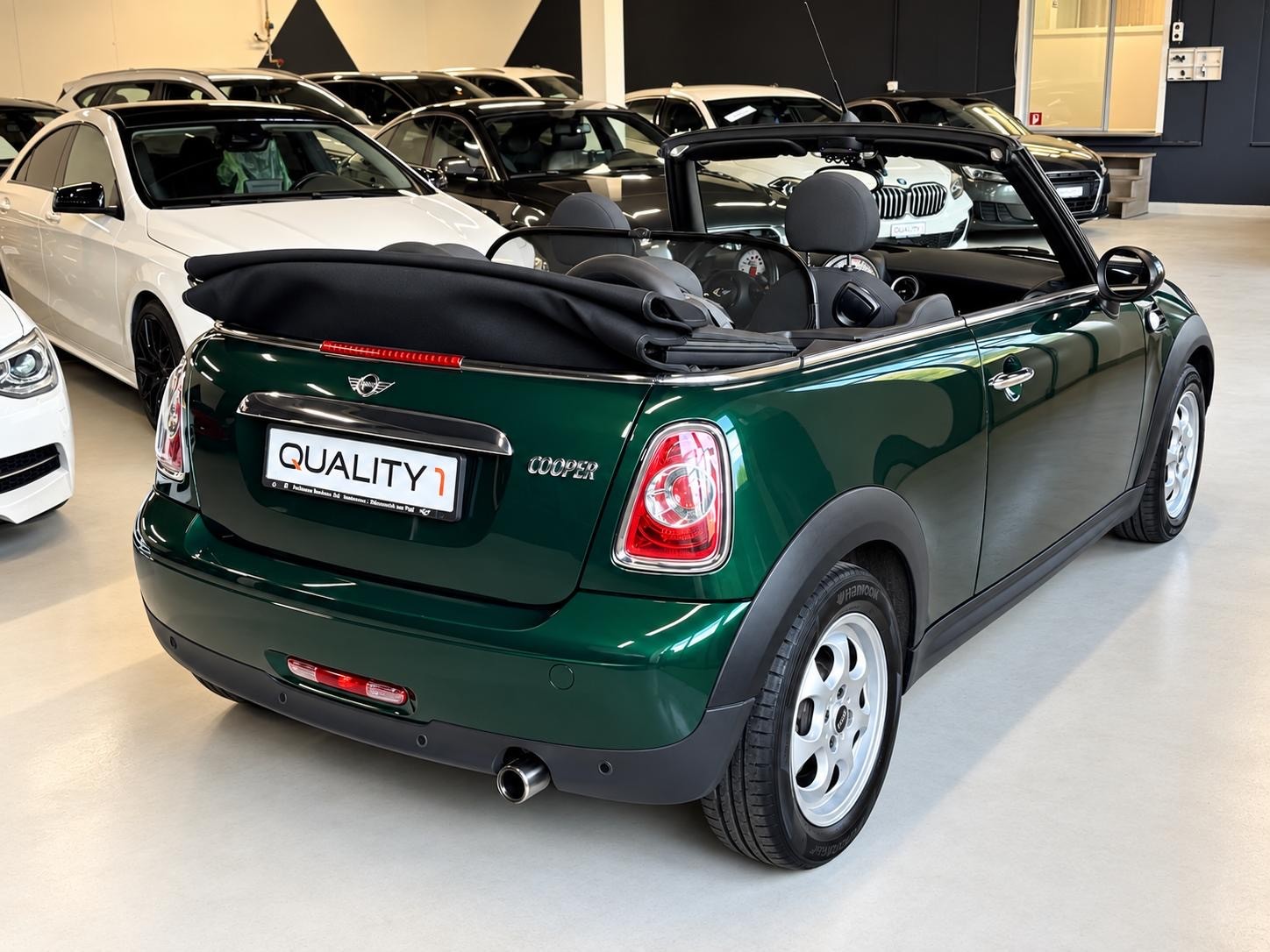 MINI Cooper Cabriolet Steptronic-image-10