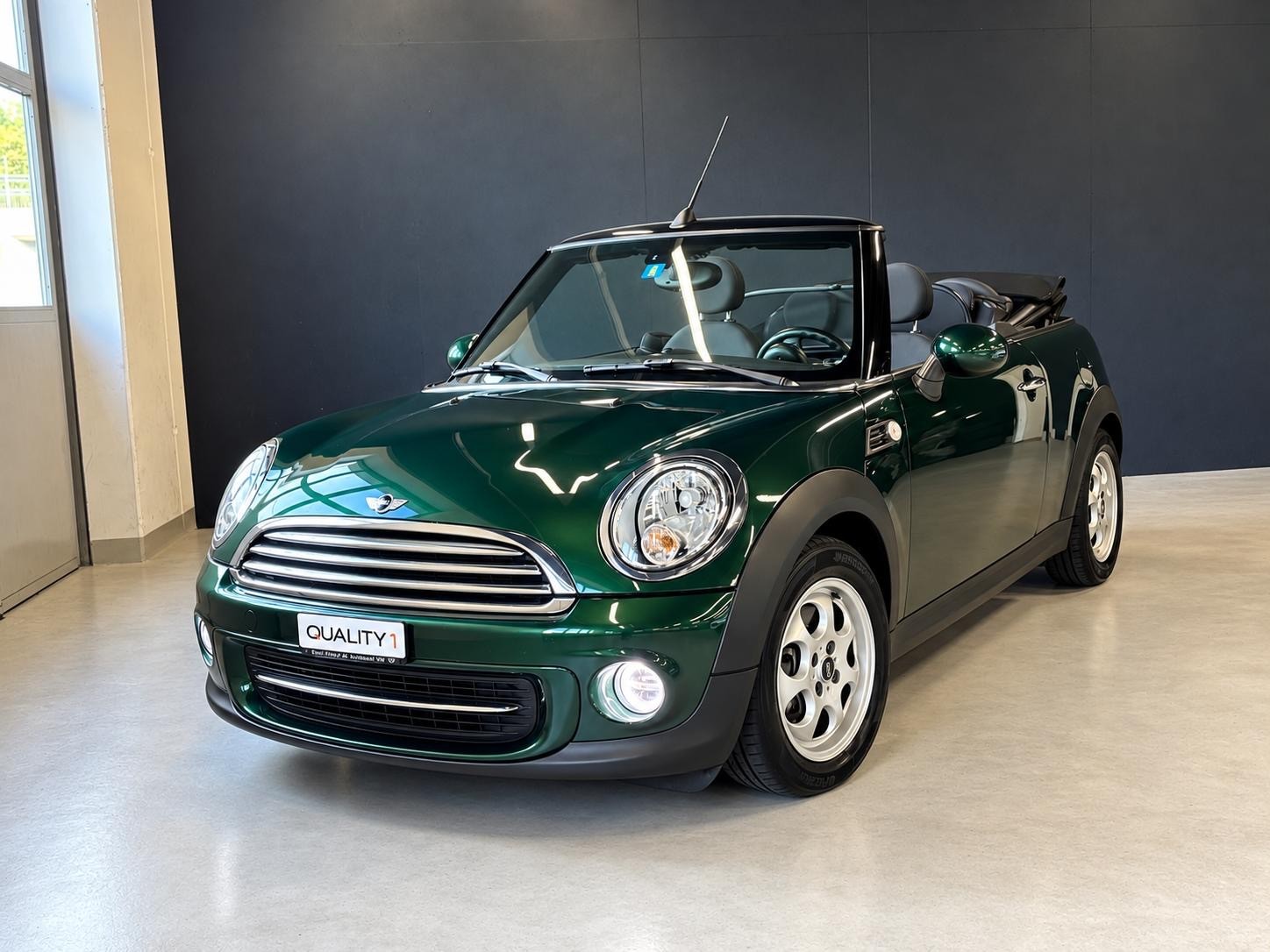 MINI Cooper Cabriolet Steptronic-image-4