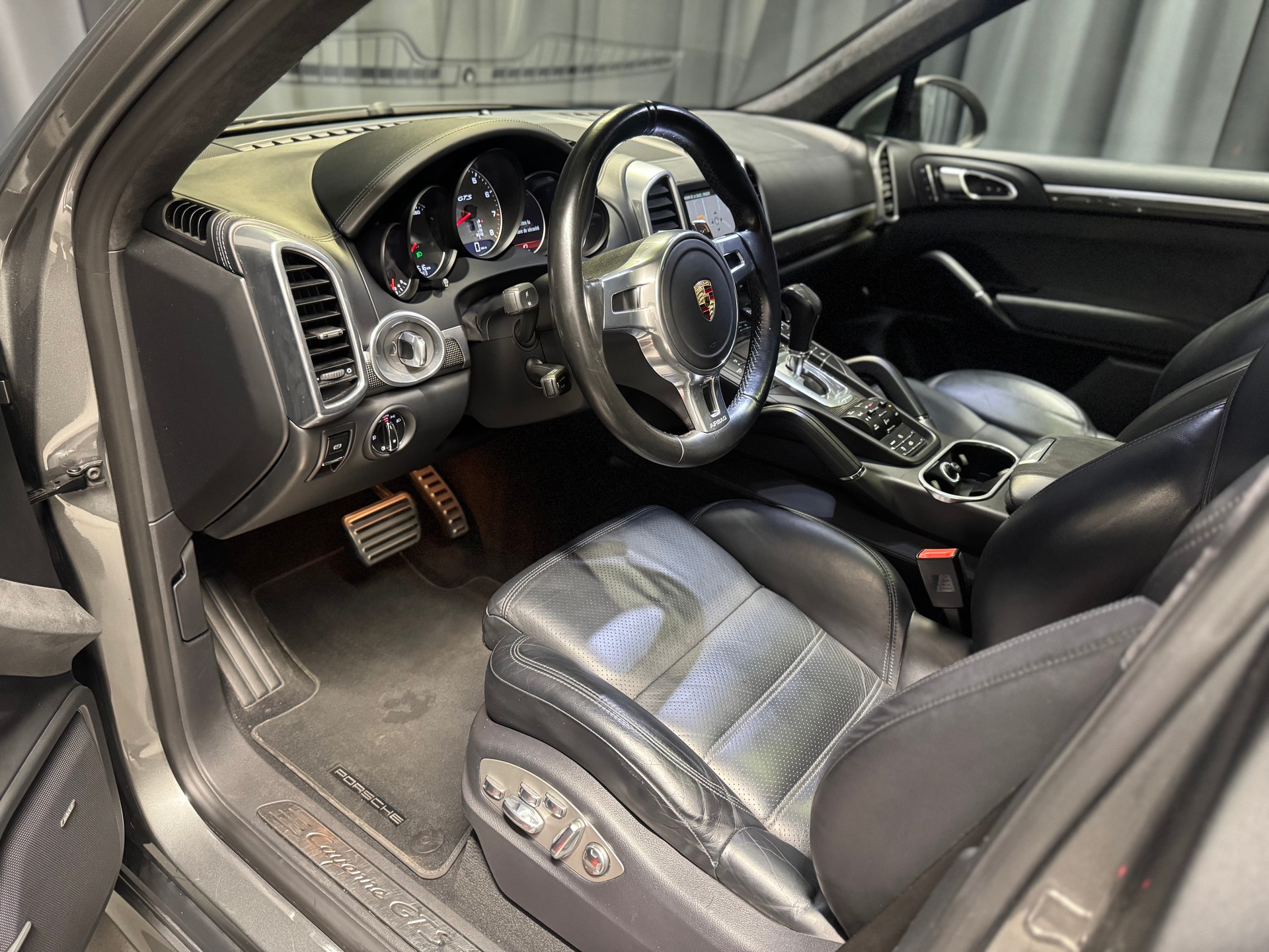 PORSCHE Cayenne GTS (49)-image-7