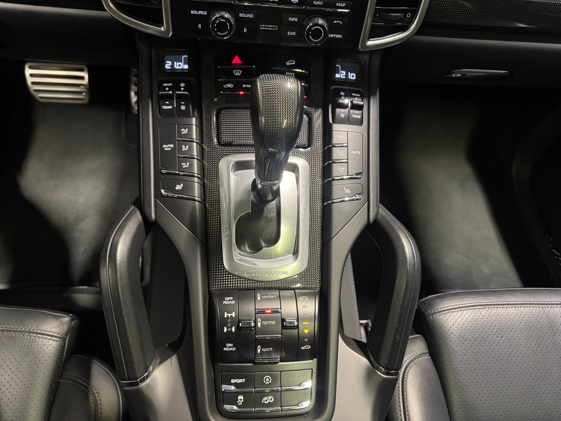 PORSCHE Cayenne GTS (49)-image-15