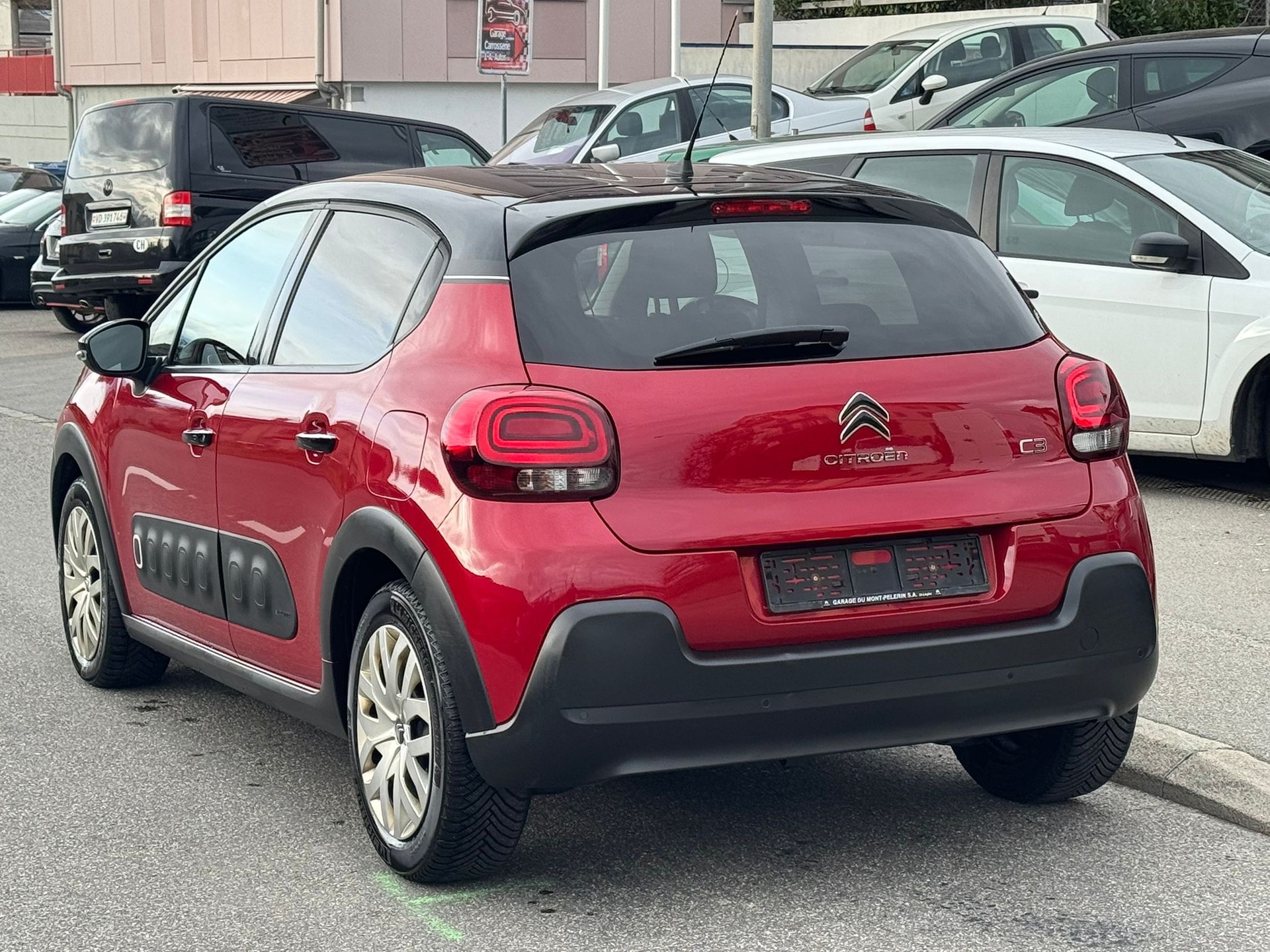 CITROEN C3 1.2i PureTech Shine EAT-image-3