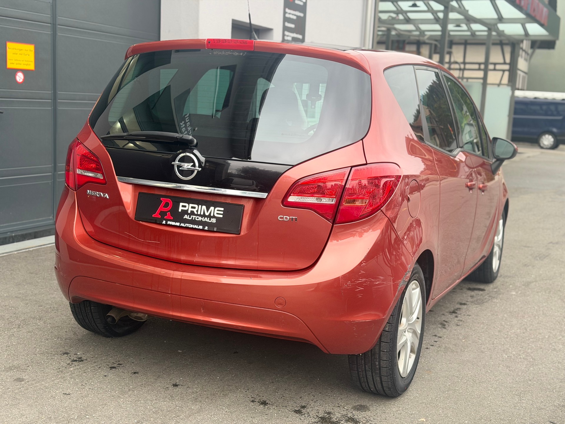 OPEL Meriva 1.7 CDTi Cosmo Automatic-image-2