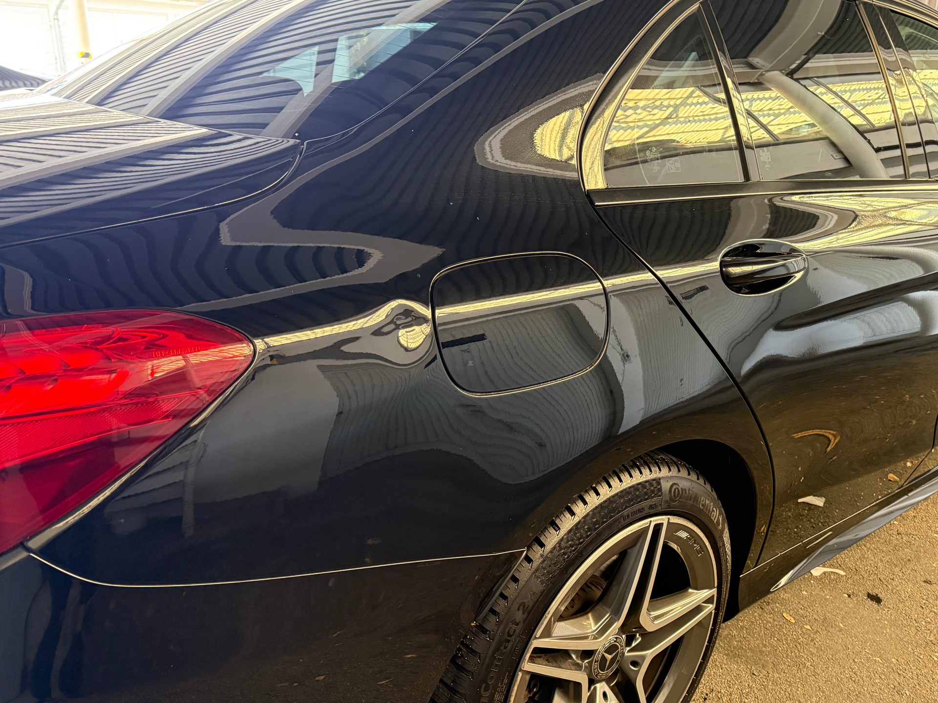 MERCEDES-BENZ C 220 d AMG Line 9G-Tronic-image-11