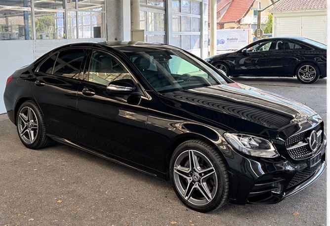 MERCEDES-BENZ C 220 d AMG Line 9G-Tronic-image-2