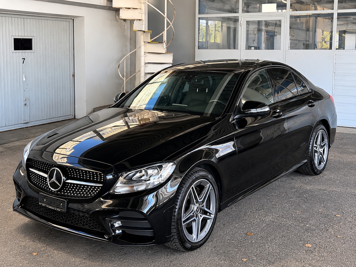 MERCEDES-BENZ C 220 d AMG Line 9G-Tronic-image-1