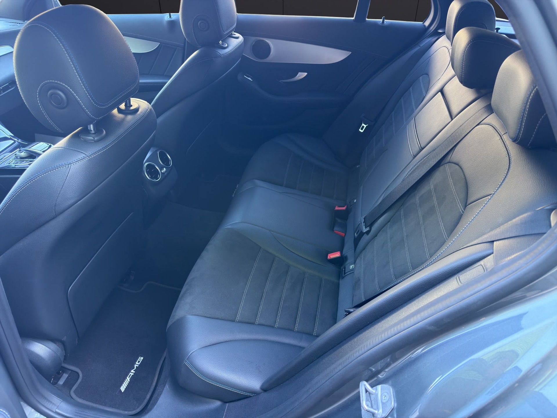 MERCEDES-BENZ C 300 e T-Modell AMG Line 9G-Tronic-image-9