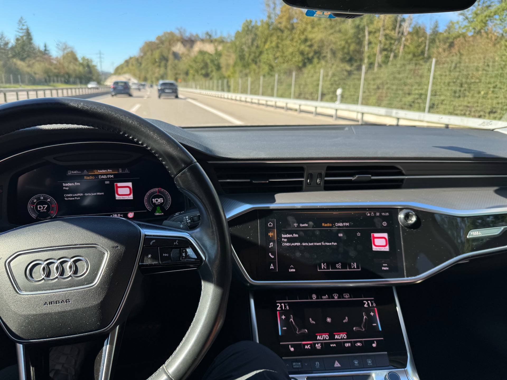 AUDI 2.0 40 TDI Sport Attraction S-Tronic-image-3