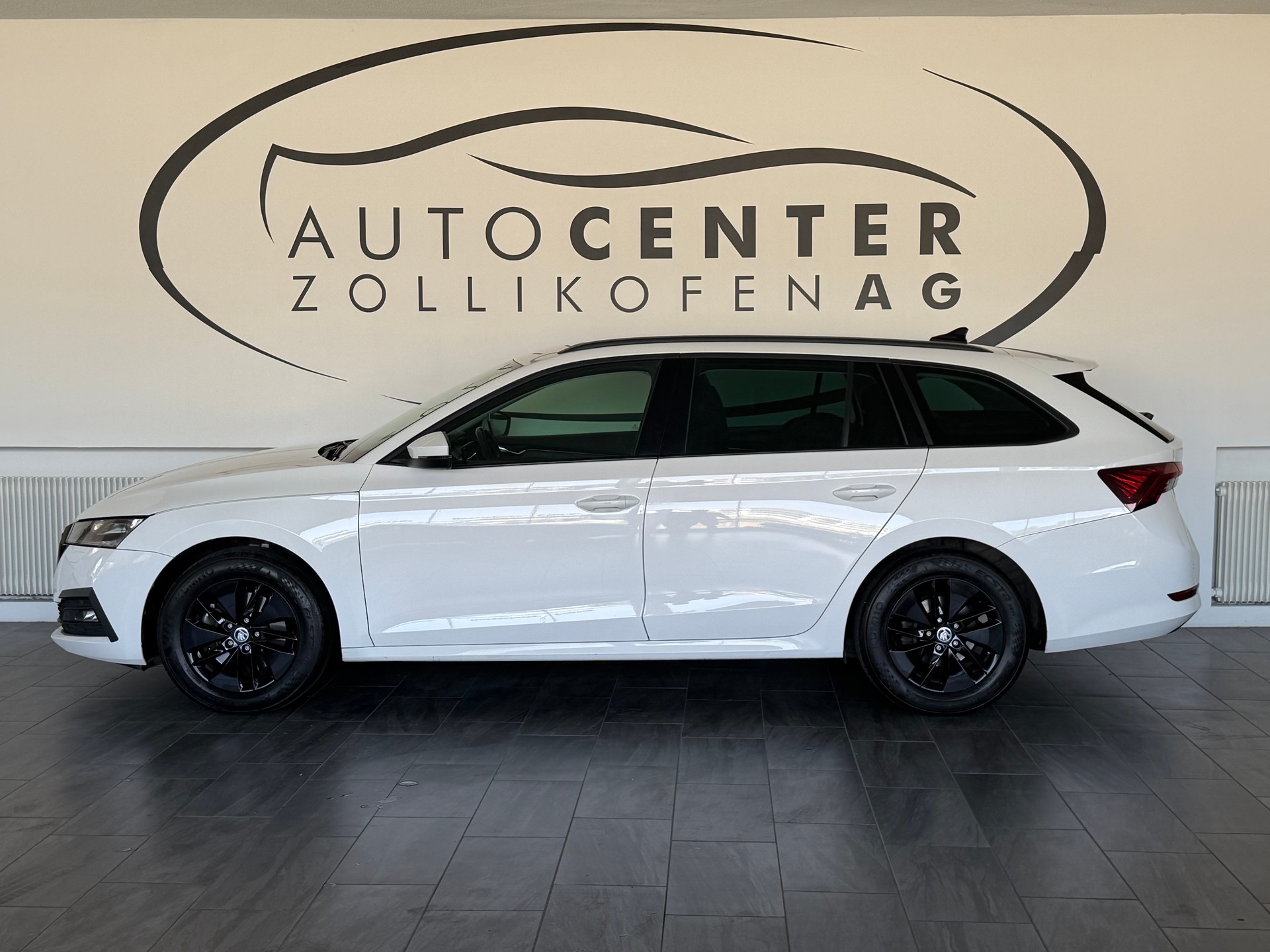 SKODA Octavia Combi 2.0 TDI DSG SportLine 4x4-image-3