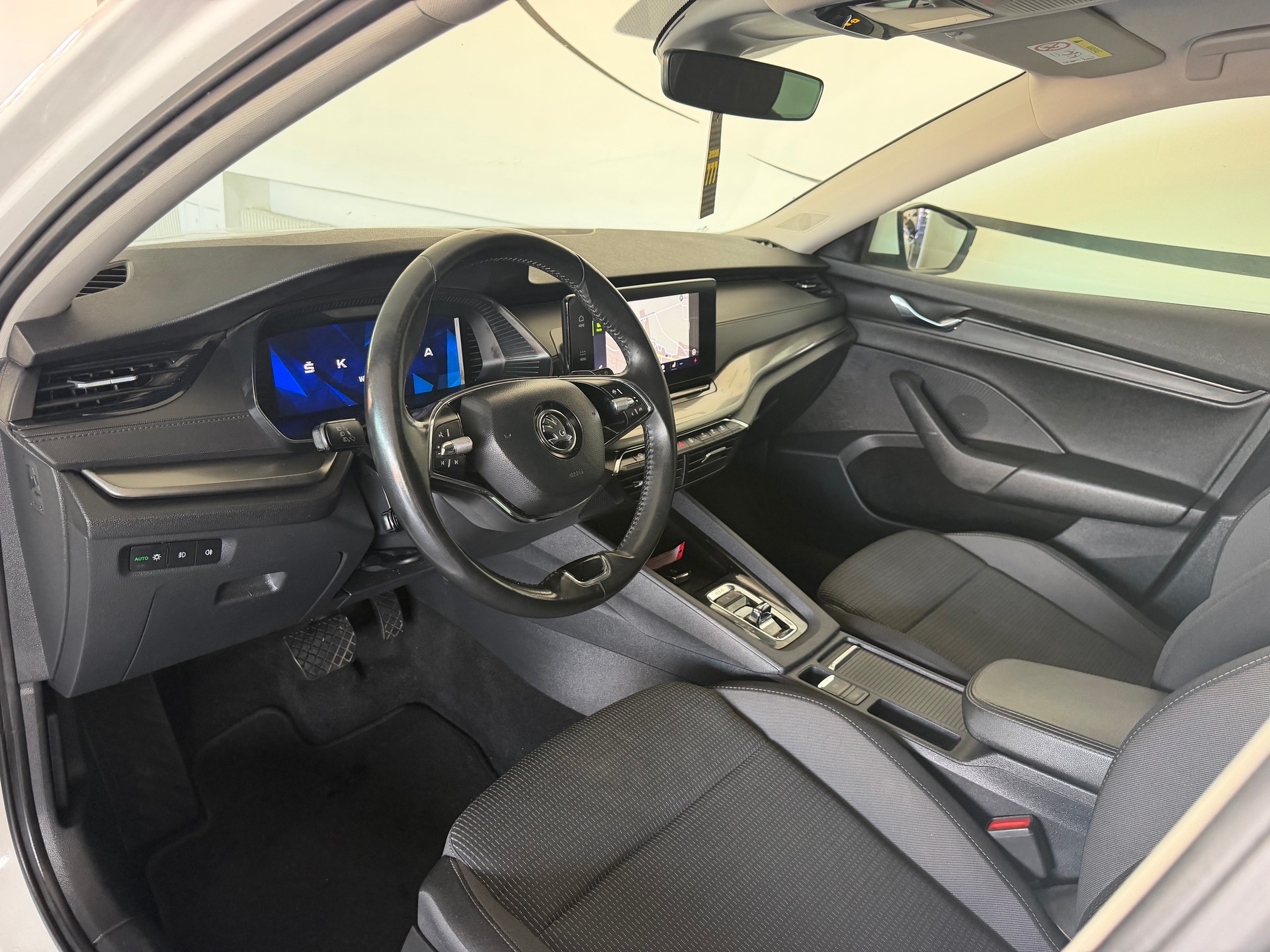 SKODA Octavia Combi 2.0 TDI DSG SportLine 4x4-image-6