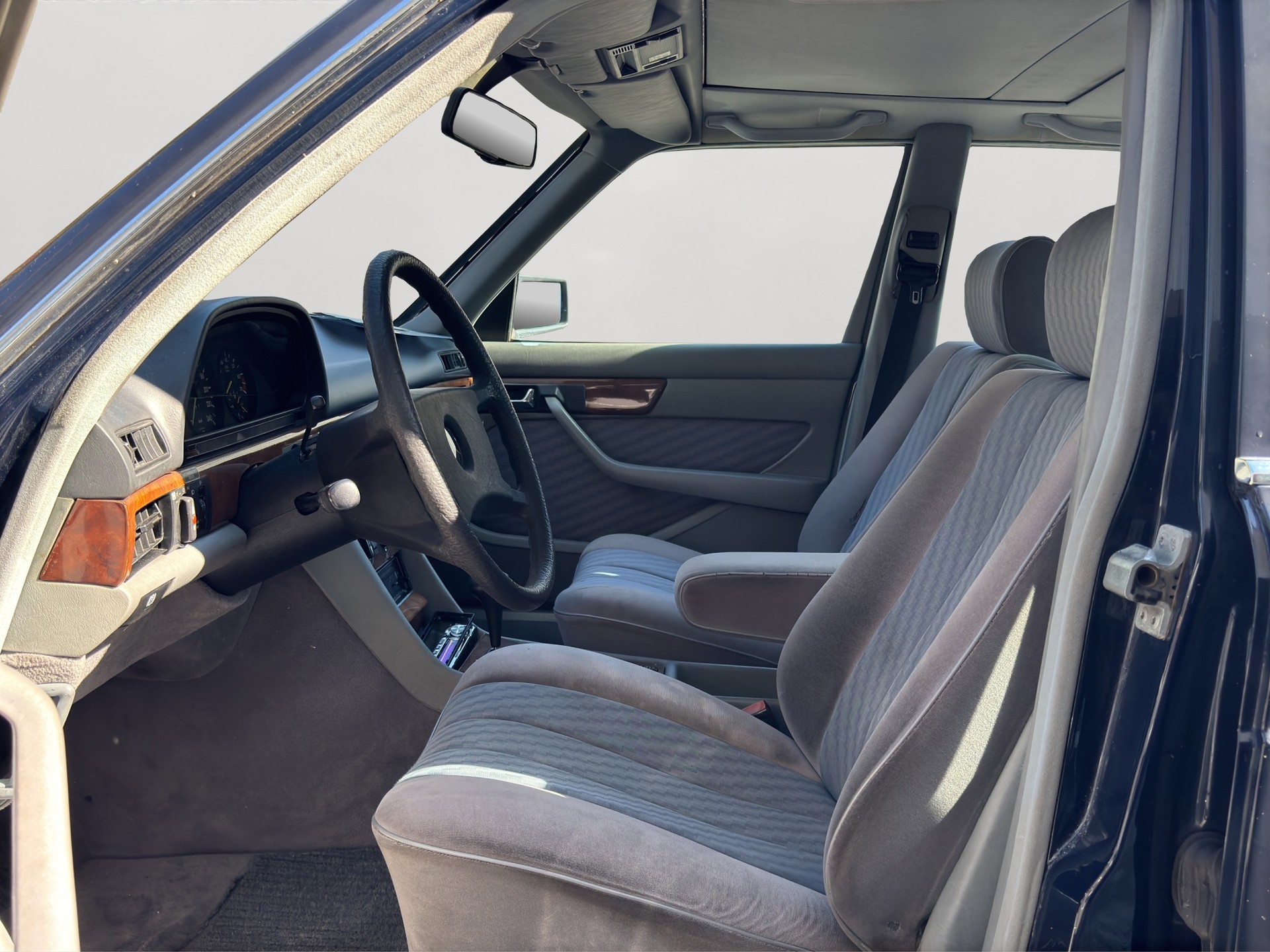 MERCEDES-BENZ 300 SE-image-8
