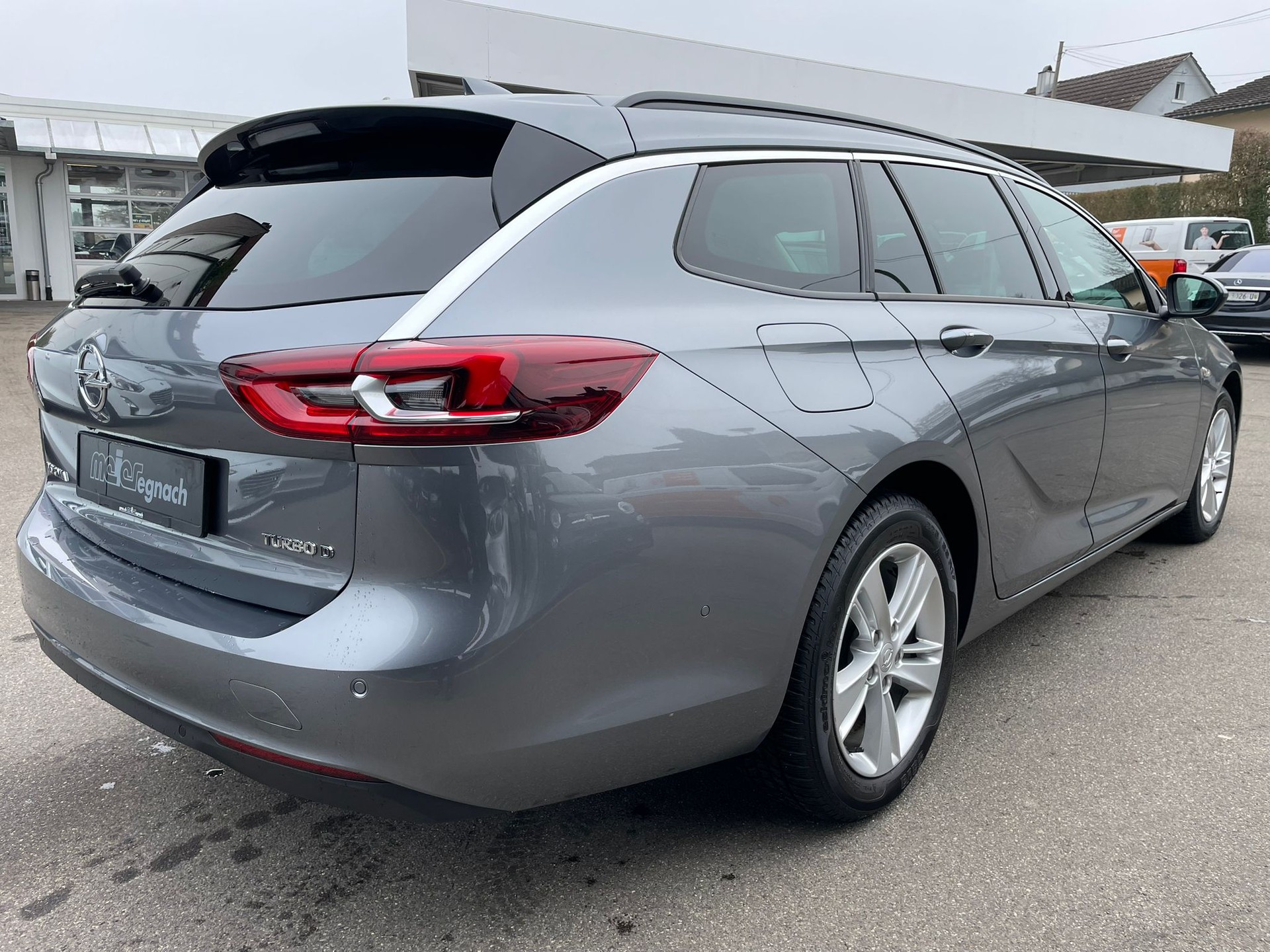 OPEL Insignia 2.0 CDTI Sports Tourer Edition Automatic-image-8
