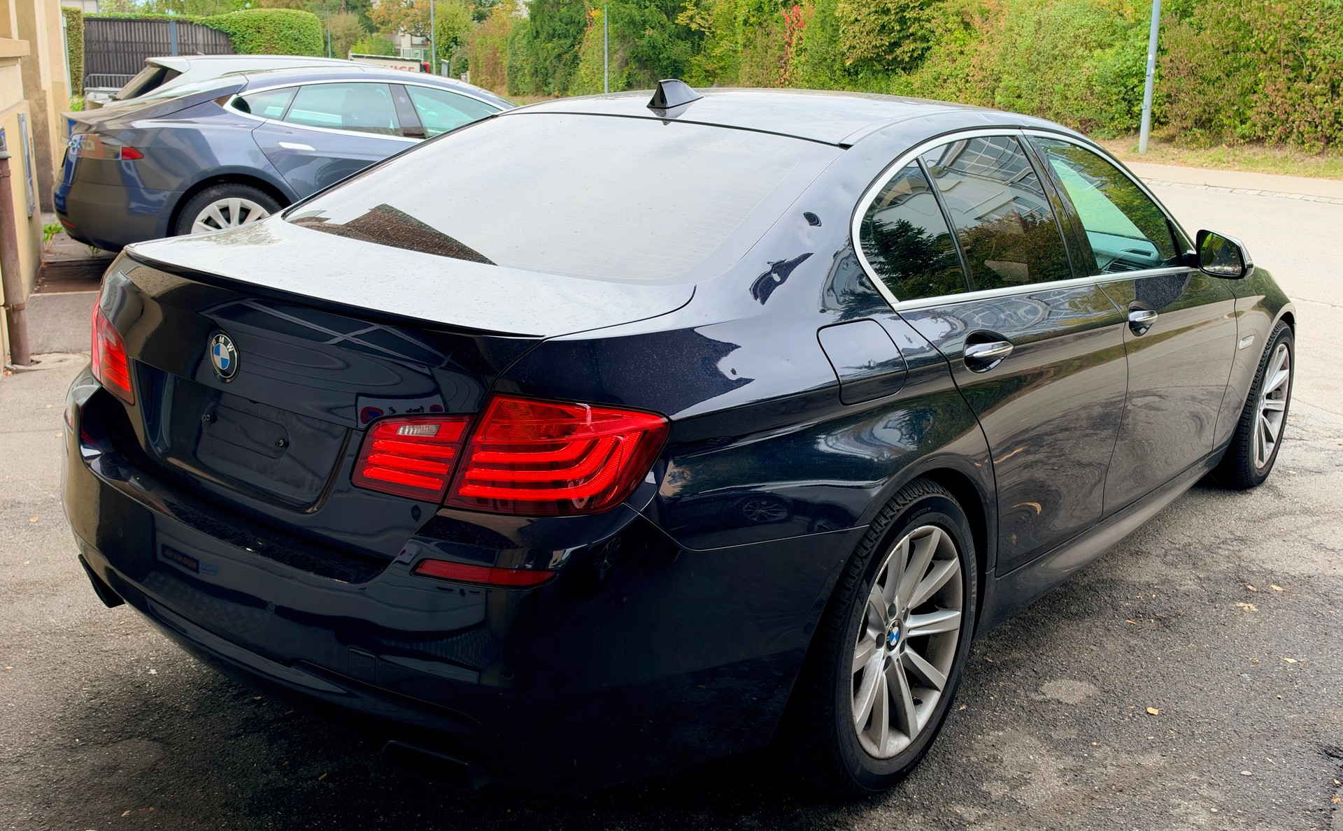 BMW M550d xDrive Steptronic-showroom-element-2