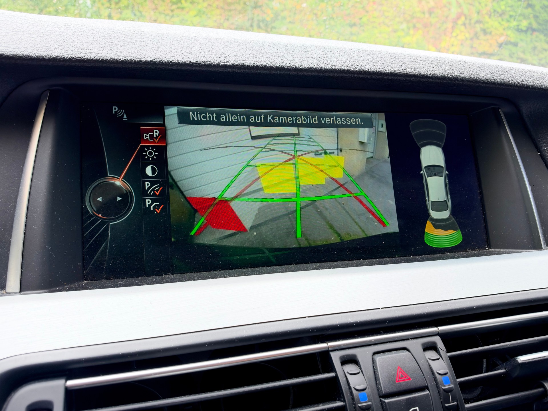 BMW M550d xDrive Steptronic-image-13