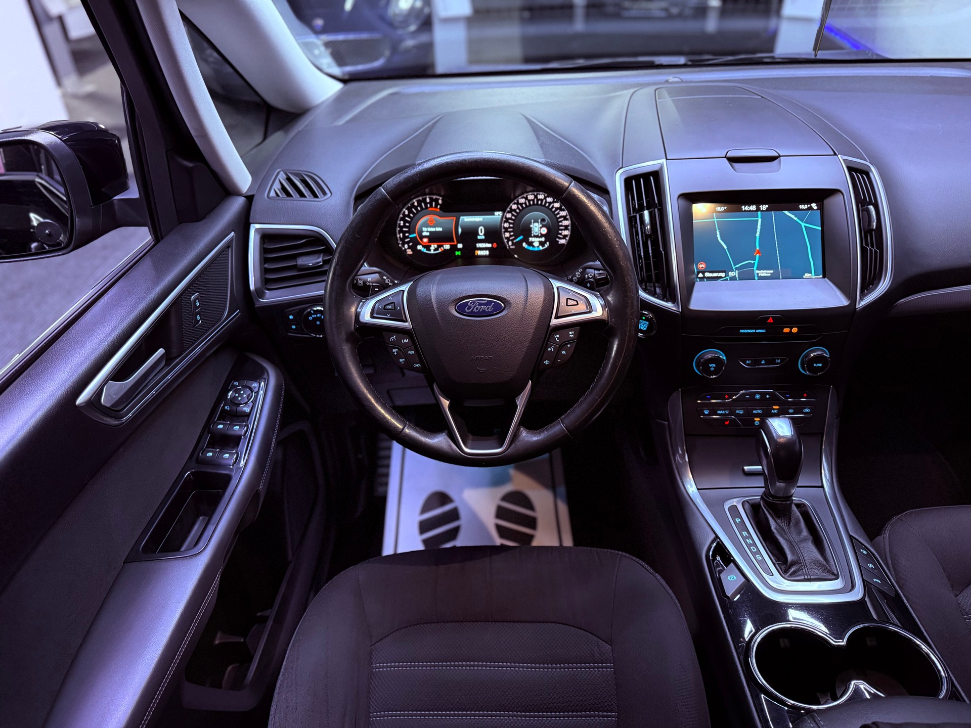 FORD Galaxy 2.0 TDCi Titanium AWD PowerShift 7 PLÄTZER-image-11