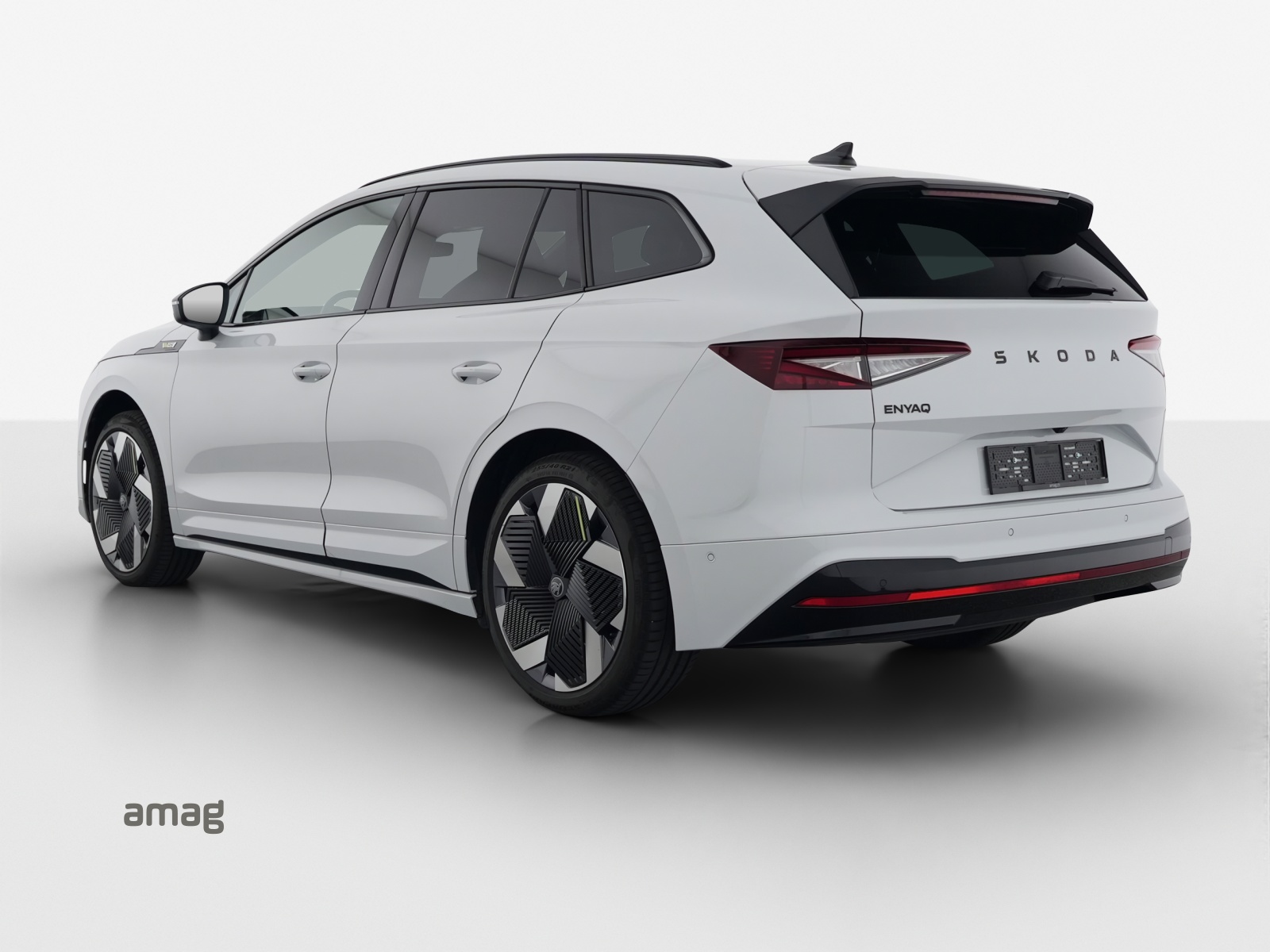 SKODA Enyaq 4x4 RS-image-2