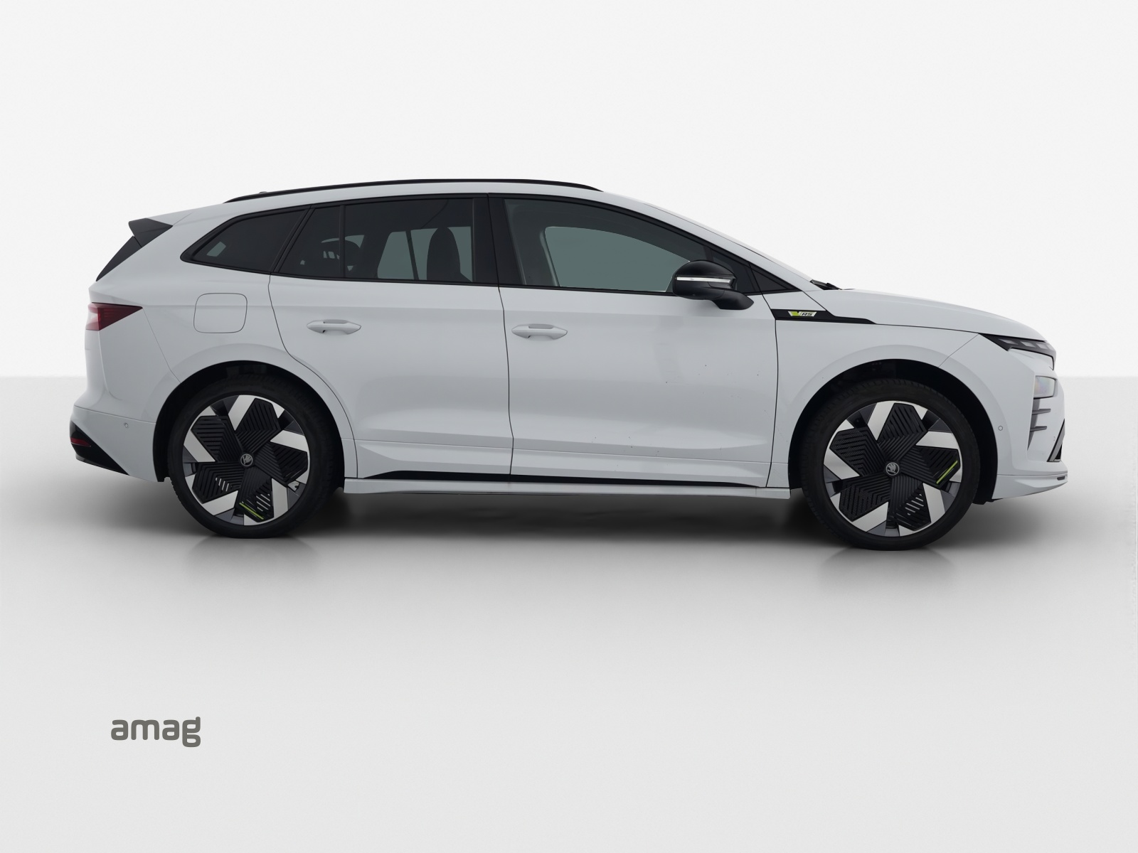 SKODA Enyaq 4x4 RS-image-4