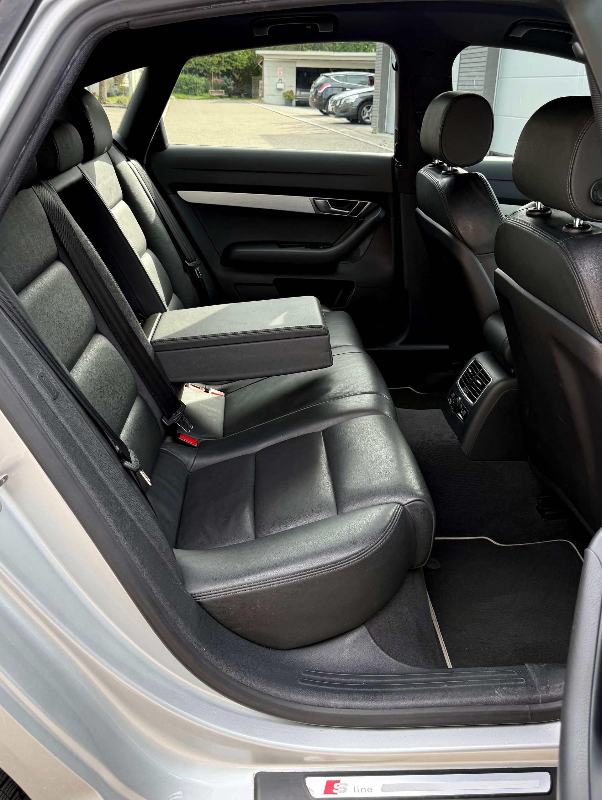 AUDI A6 S line 3.0 V6 TDI DPF quattro-image-15