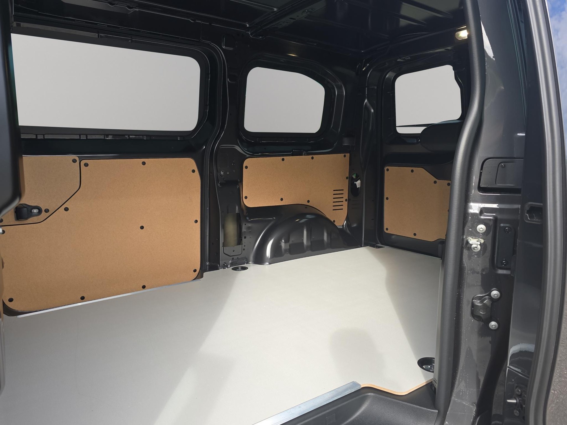 OPEL Vivaro-e Cargo 50kWh-image-7