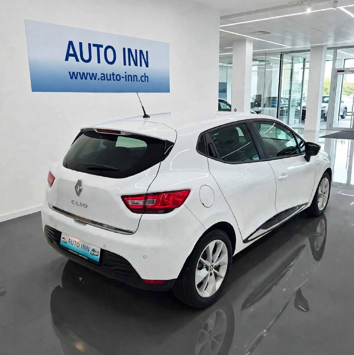 RENAULT Clio 1.2 16V T Limited EDC - AUTOMATICA-image-2