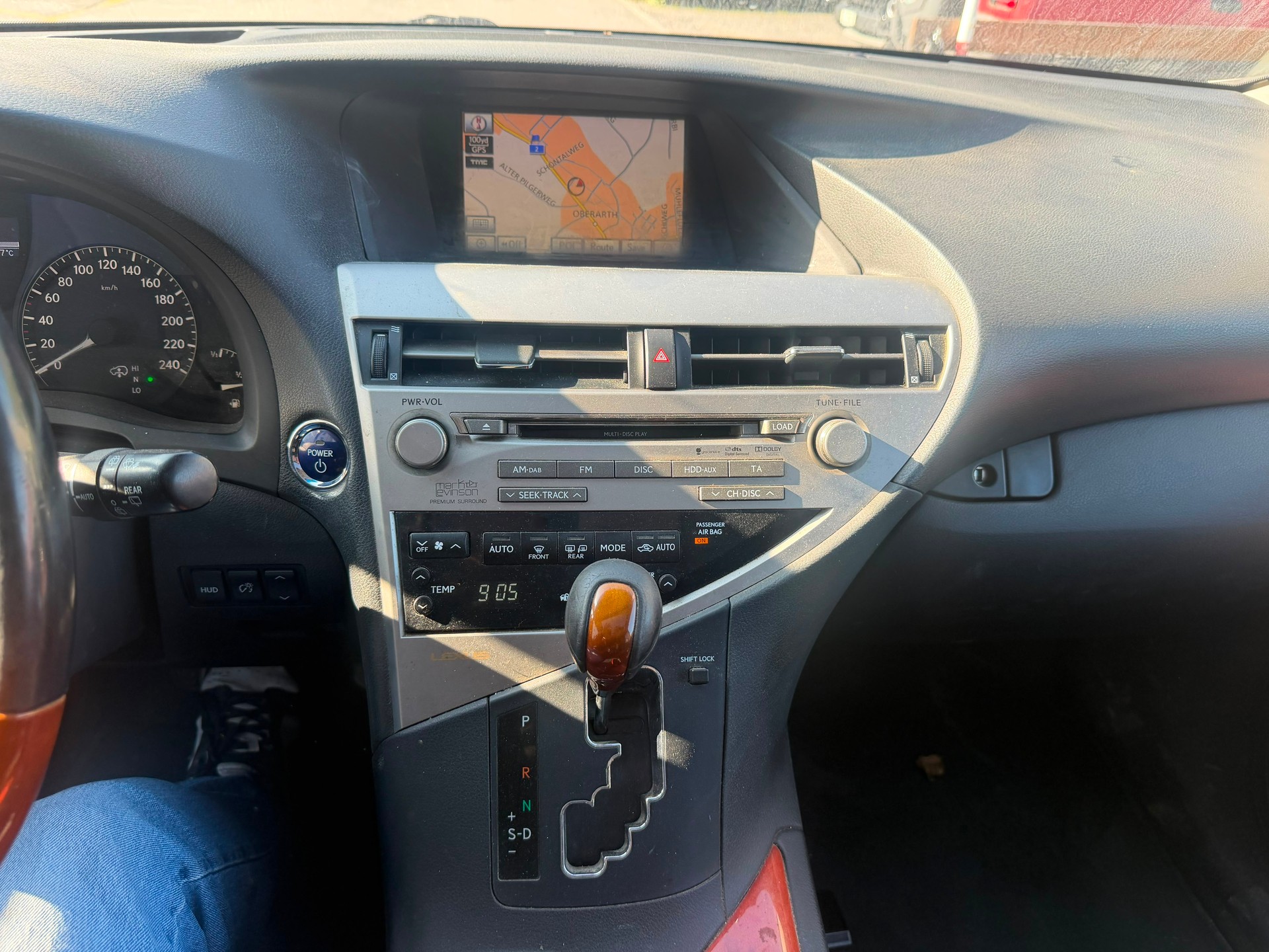 LEXUS 450 H-image-6