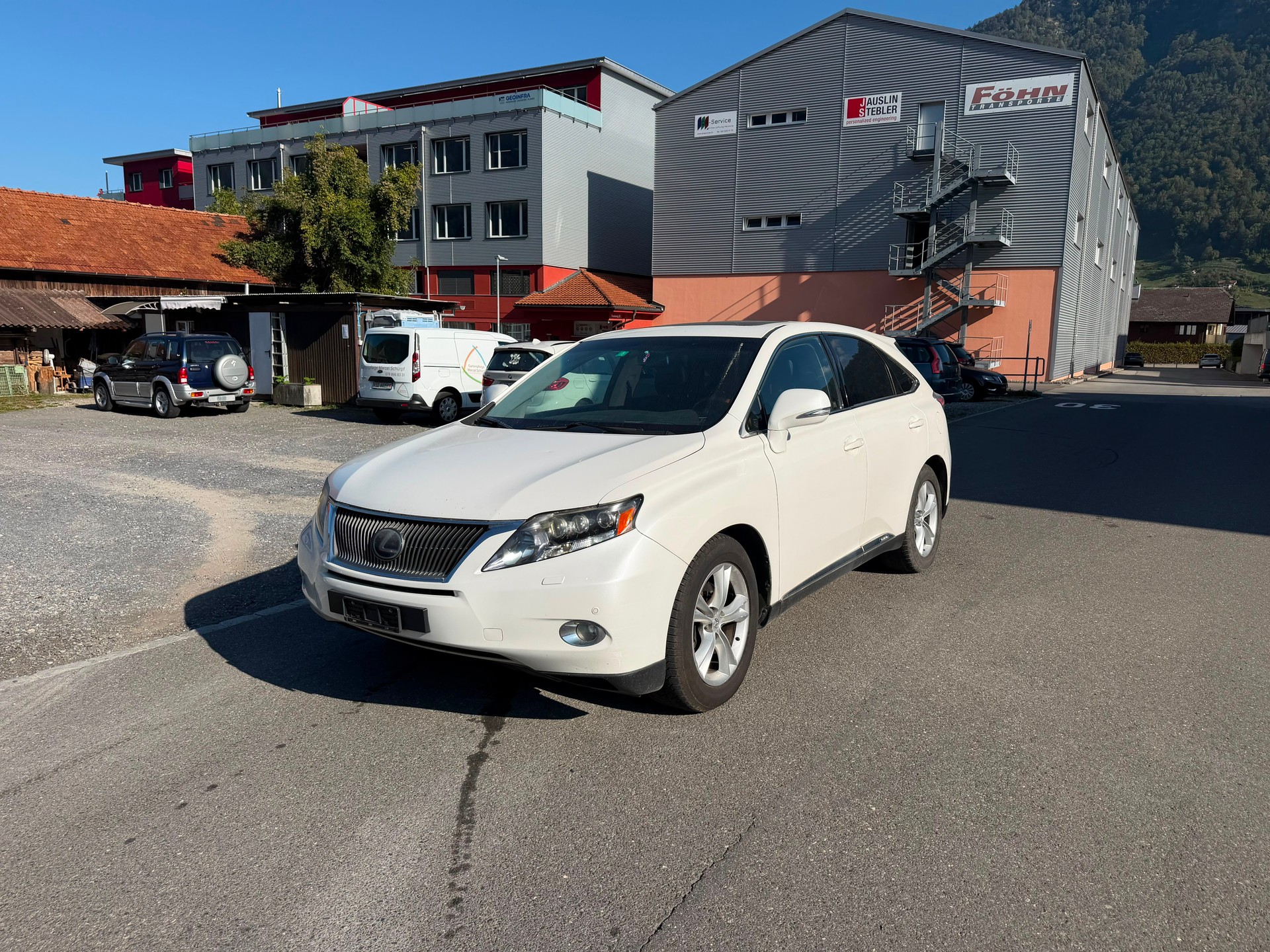 LEXUS 450 H-image-1