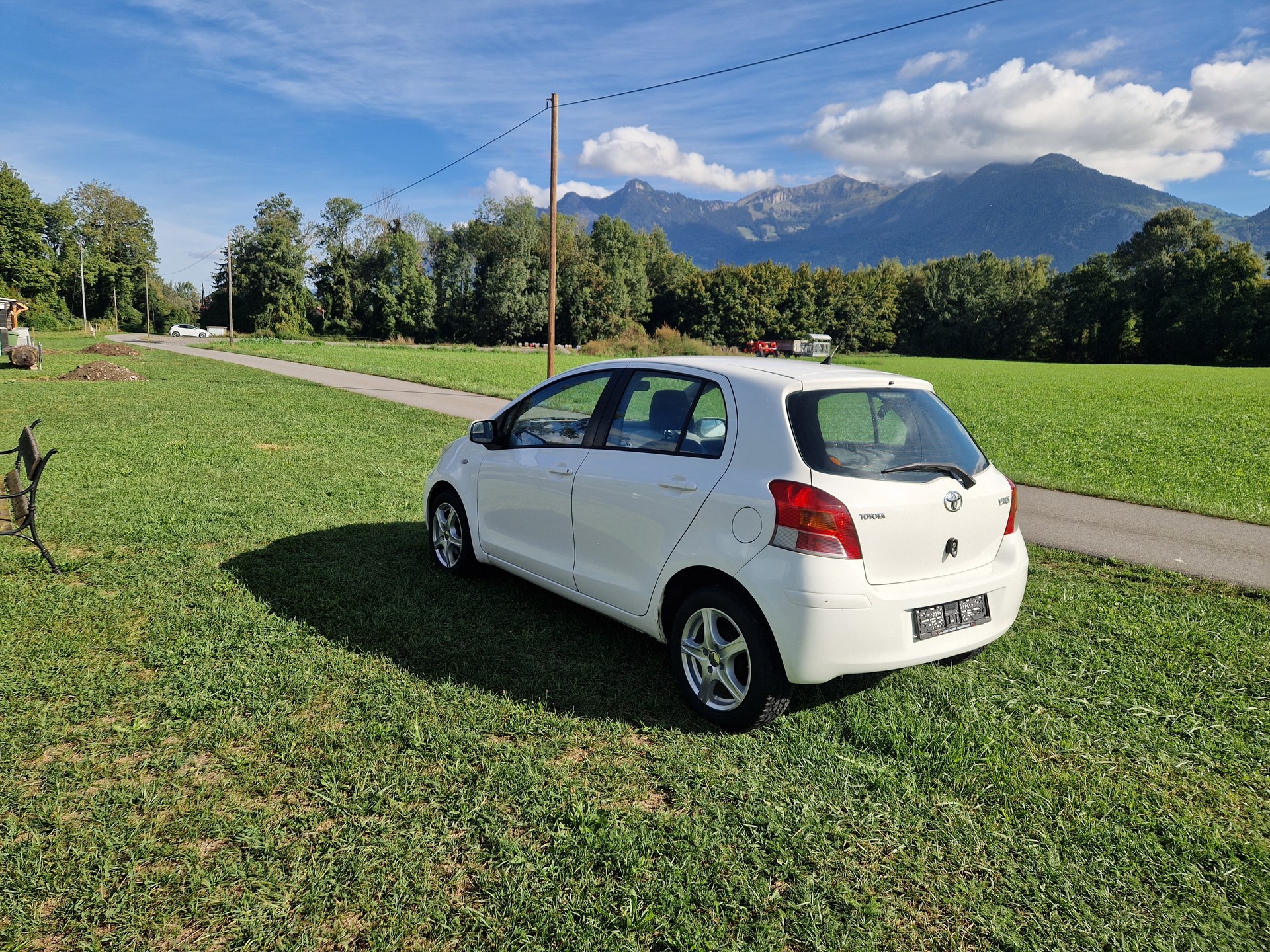 TOYOTA Yaris 1.33 Linea Sol-image-5