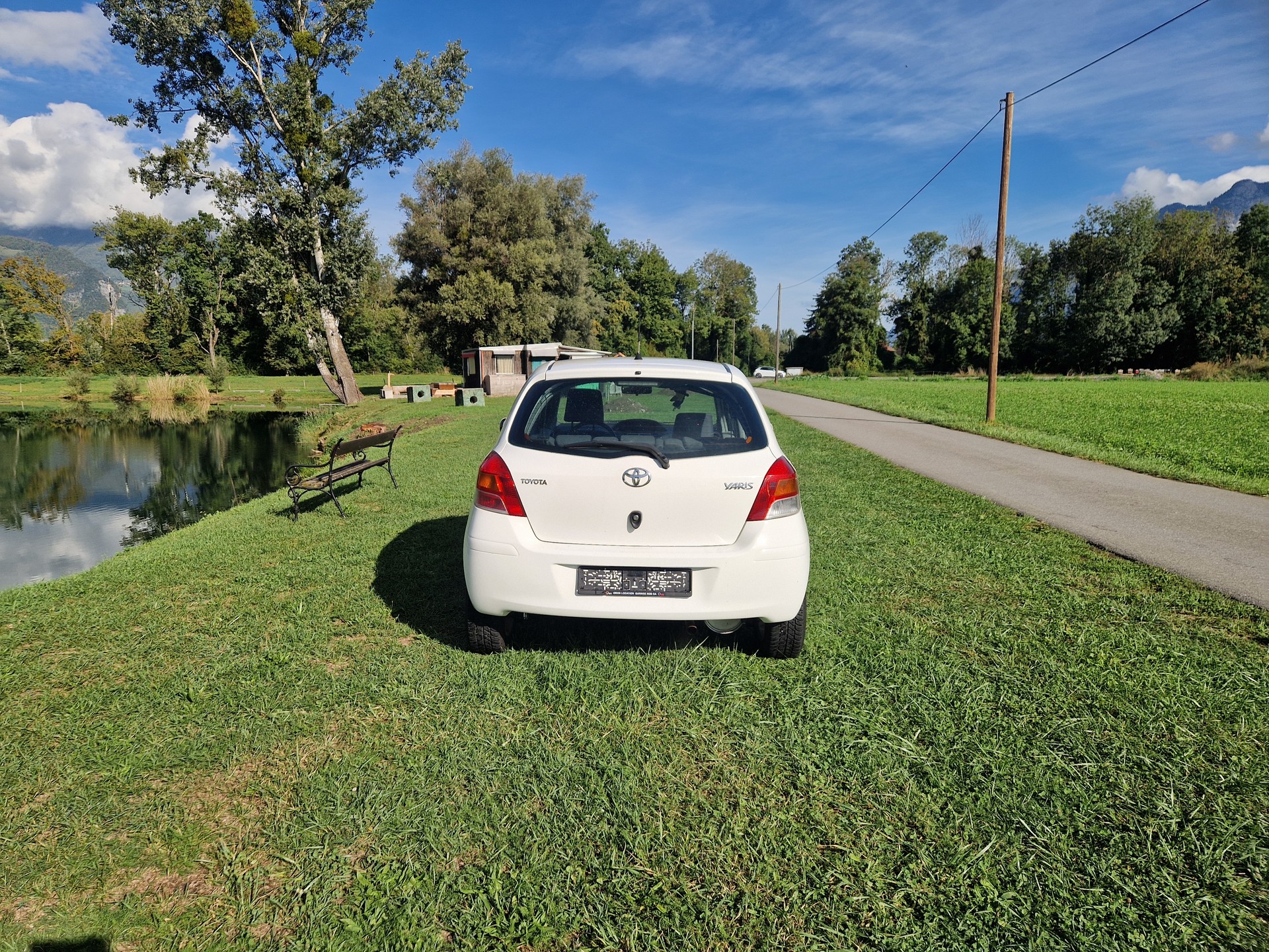 TOYOTA Yaris 1.33 Linea Sol-image-4