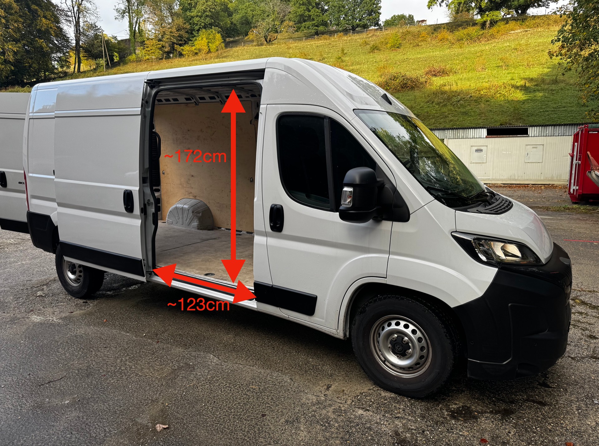 PEUGEOT L3H2 2.2 BlueHDi 140 Automatique-image-2