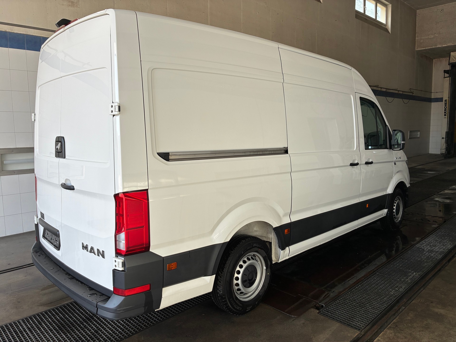 MAN 2.0 TDI 140-image-2