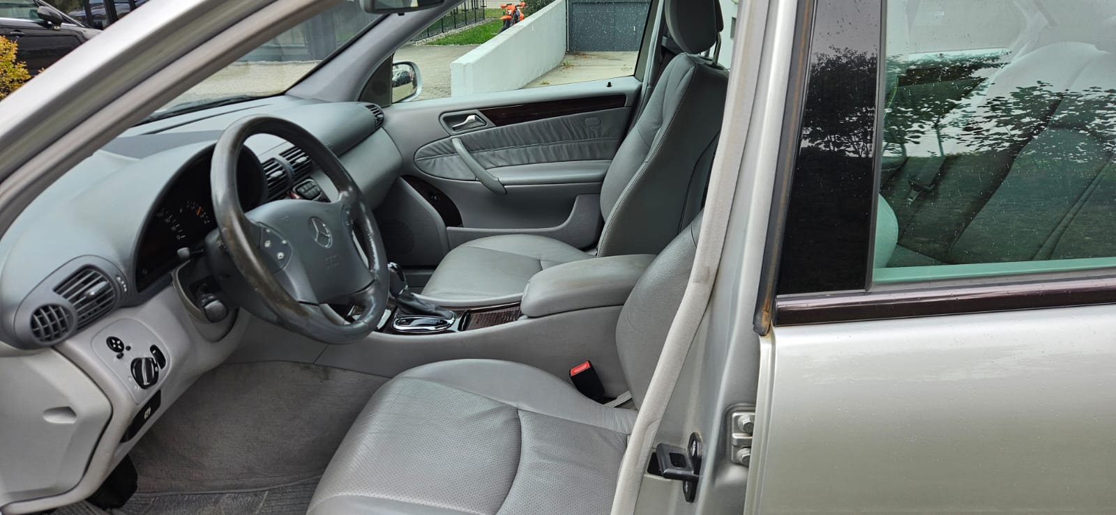 MERCEDES-BENZ C 320 Elégance Automatic-image-3