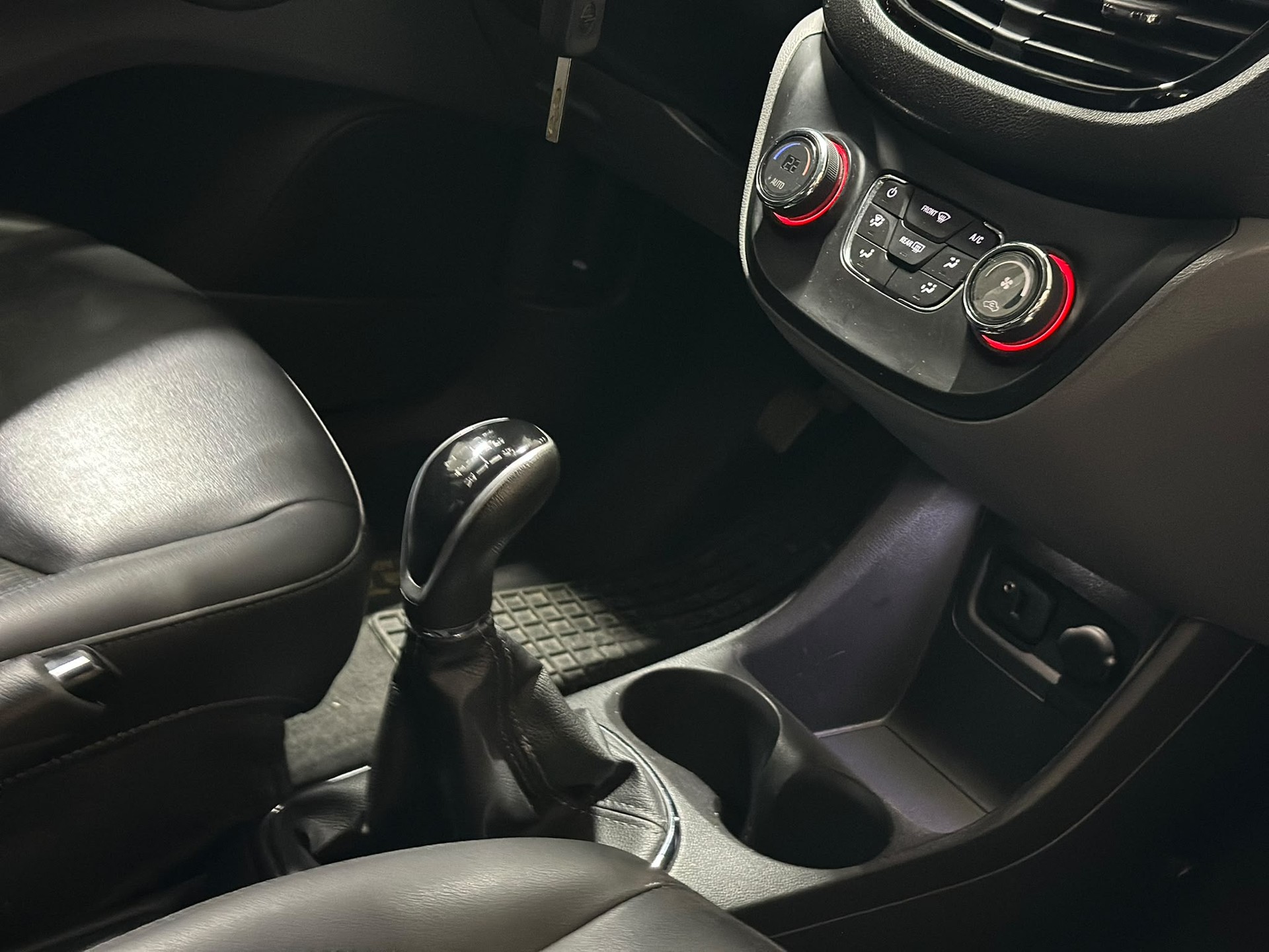 OPEL Karl 1.0 EcoFLEX Cosmo-image-12