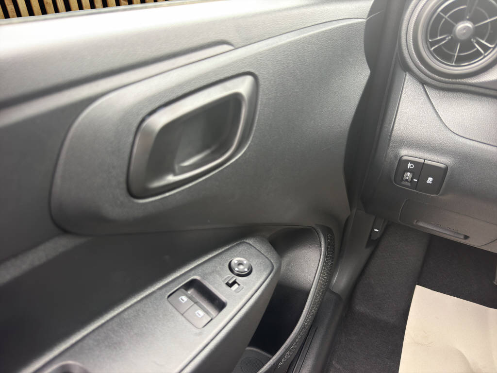 HYUNDAI i10 1.0 Origo-image-12