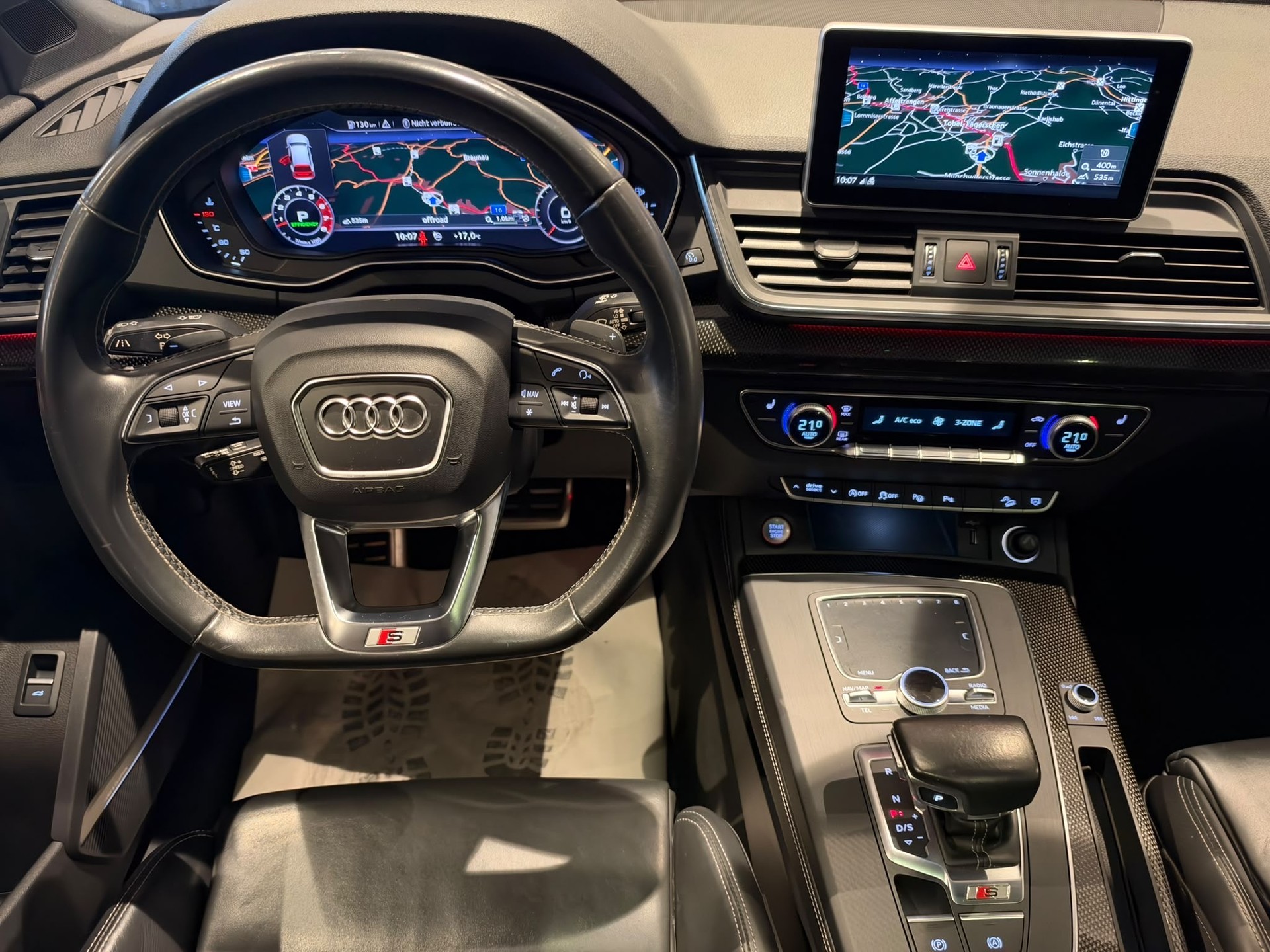 AUDI SQ5 3.0 V6 TFSI quattro T-Tronic-image-11