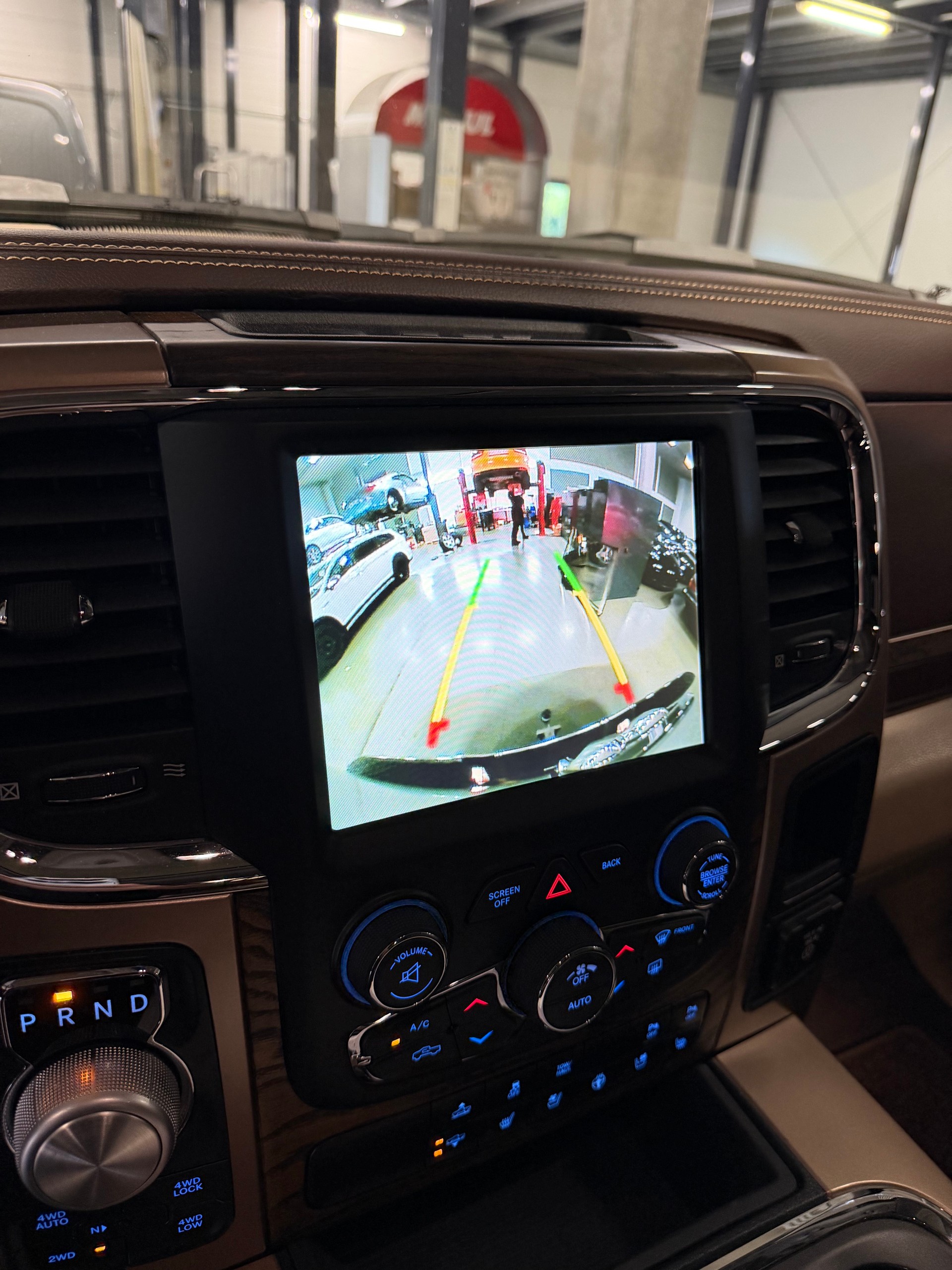 DODGE Ram CrewCab 1500 5.7HEMI *Longhorn*-image-19