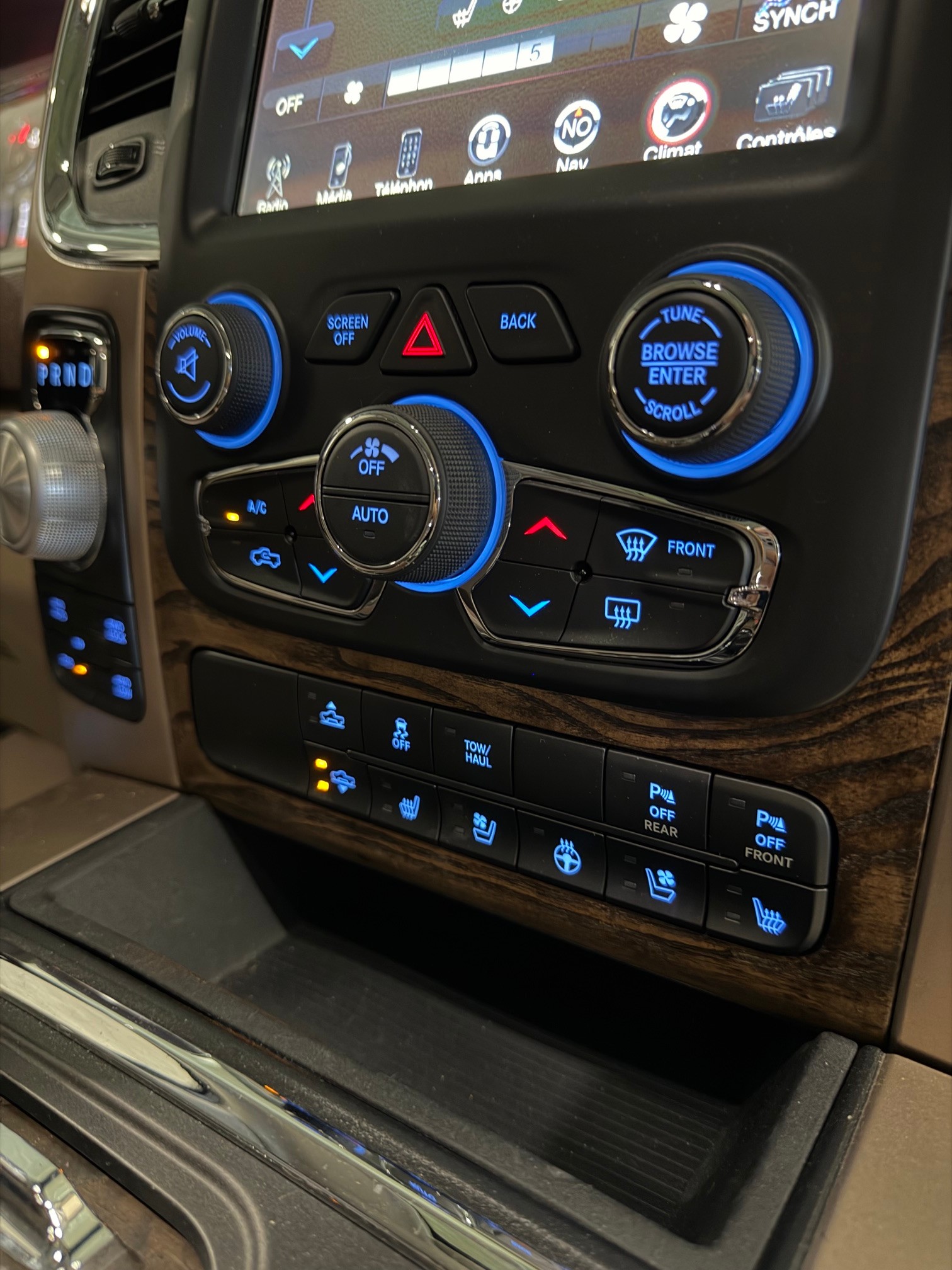 DODGE Ram CrewCab 1500 5.7HEMI *Longhorn*-image-20