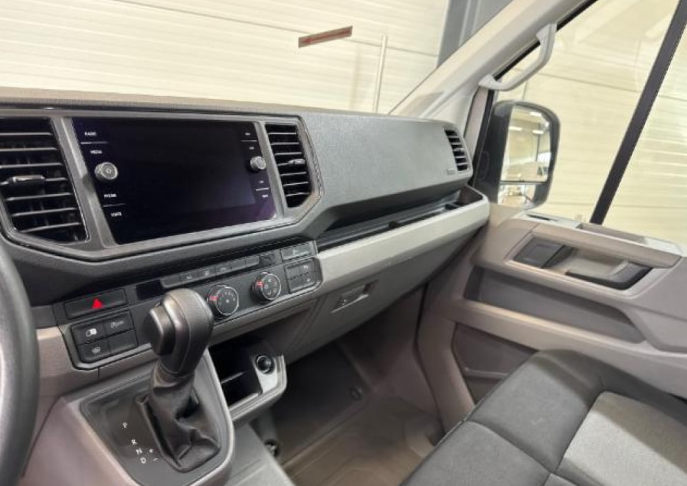 VW Crafter 35 2.0 TDI L3 Hochdach Automat mit Klima-image-9