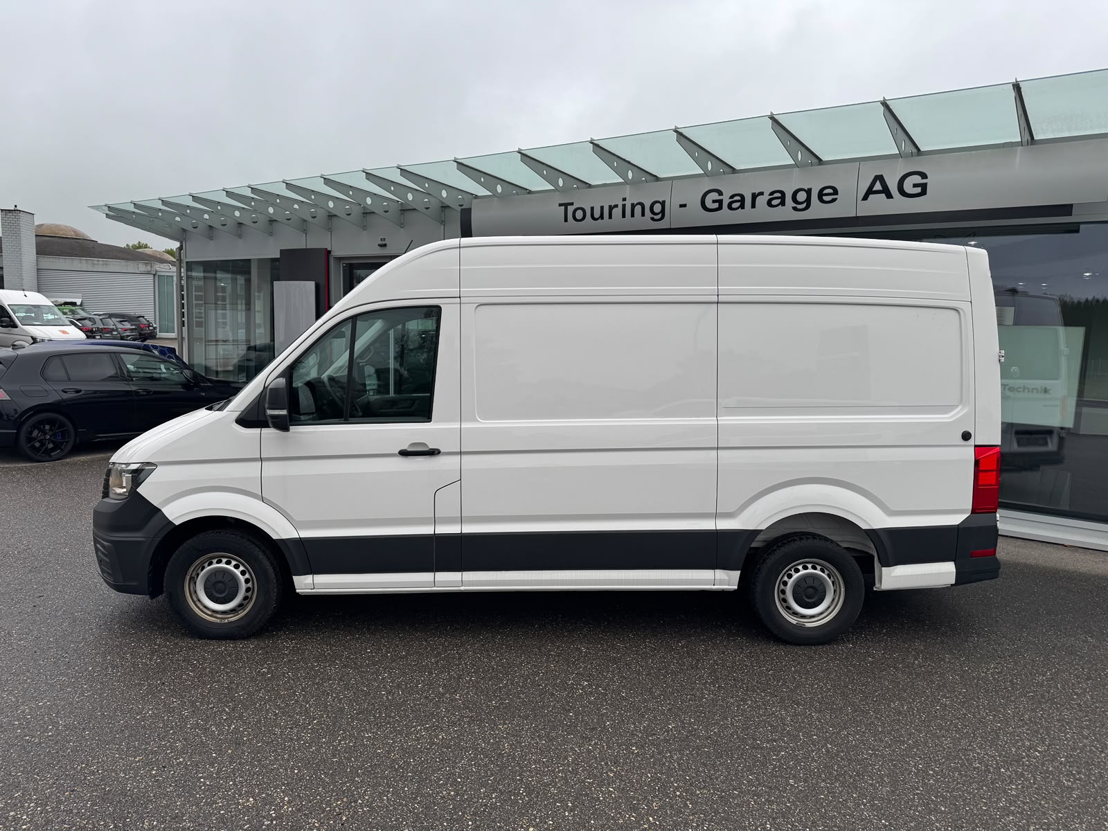 VW Crafter 35 2.0 TDI L3 Hochdach Automat mit Klima-showroom-element-1