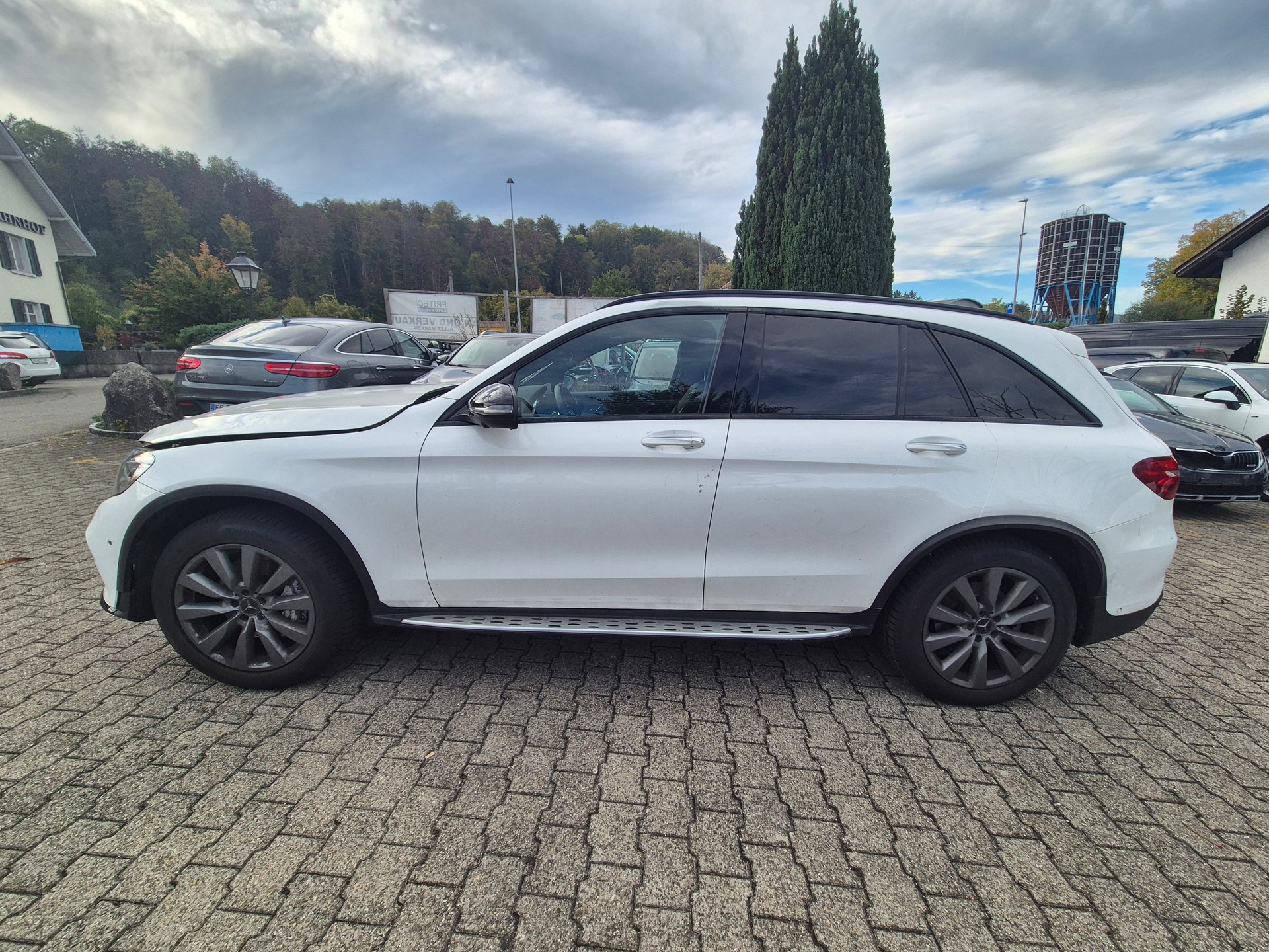 MERCEDES-BENZ GLC 43 AMG 4Matic 9G-Tronic-image-6