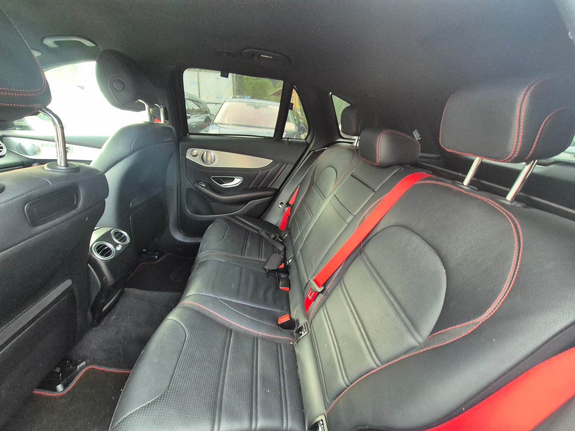 MERCEDES-BENZ GLC 43 AMG 4Matic 9G-Tronic-image-11